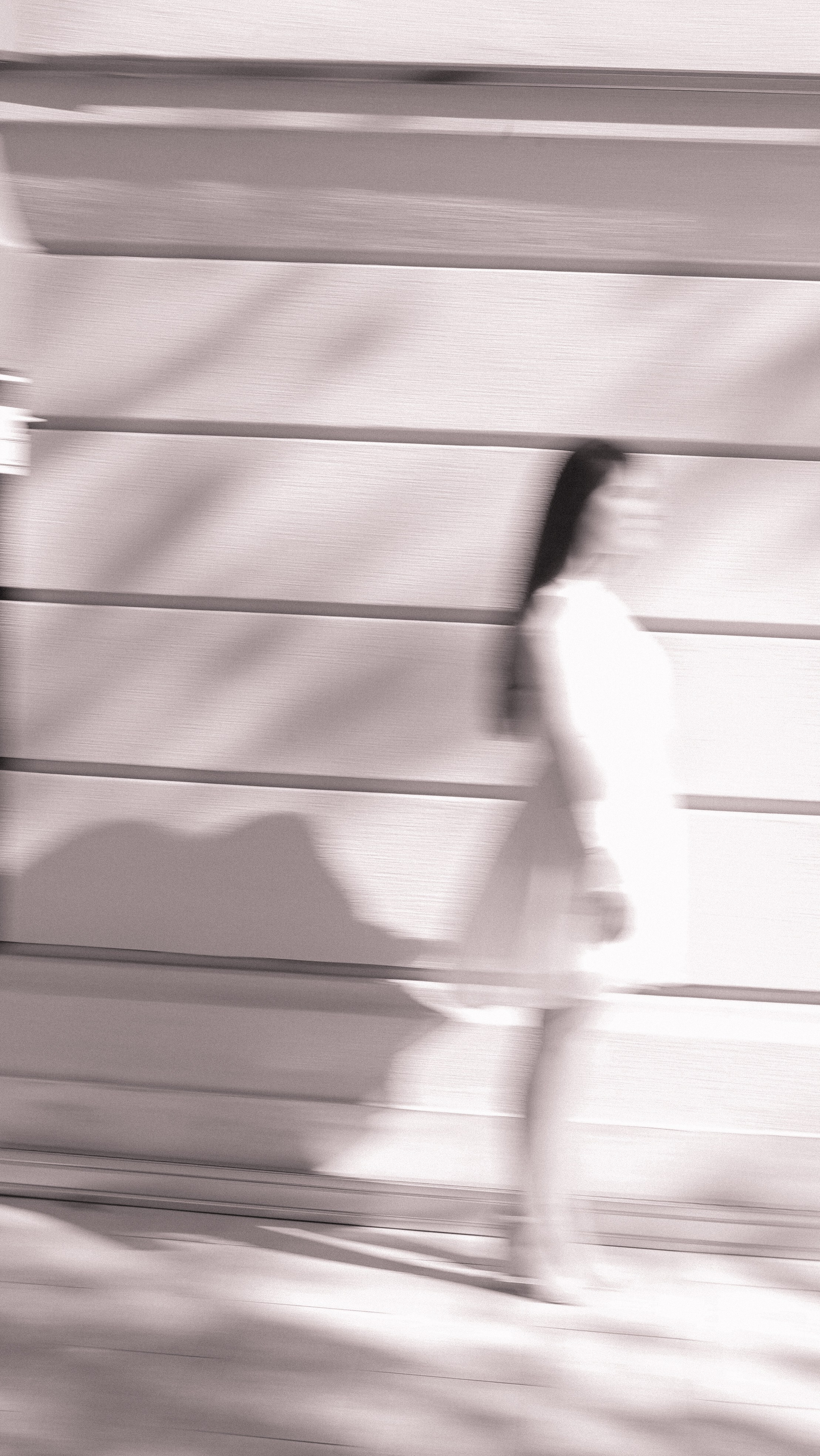 Fotografie de Portret Brașov | Artist Mădălina Beda. Madalina Beda- Artist vizual, fotograf, doula la nastere, consultant babywearing Brasov si in toata tara