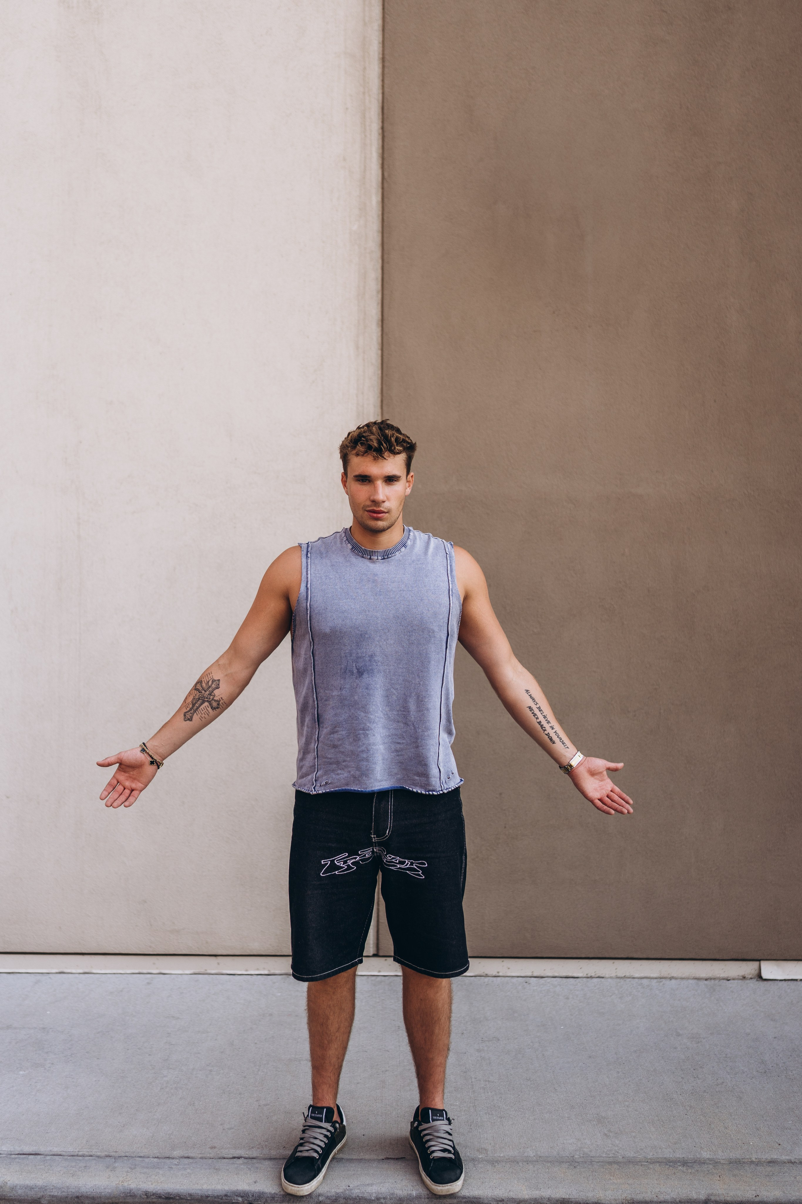 Anton NHL. Calgary Wedding & Lifestyle Photographer — Yevhen Polishchuk