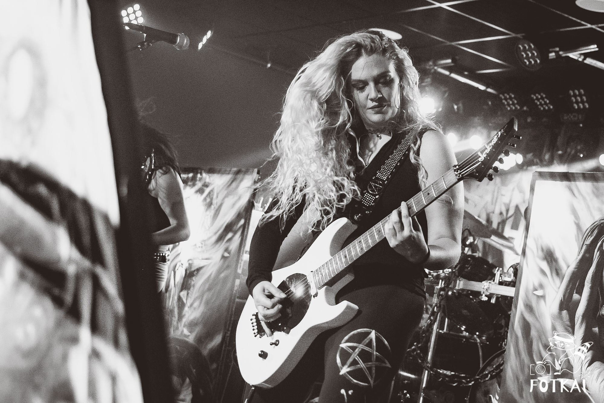 Burning Witches — Reportaje fotográfico en Murcia 2026 | Fotografía de conciertos España | FOTKAI