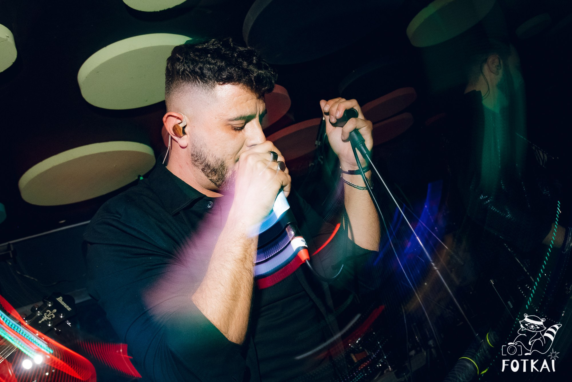 Концерт Delyrio в Confetti Playa Alicante — живое выступление группы, февраль 2026 | FOTKAI