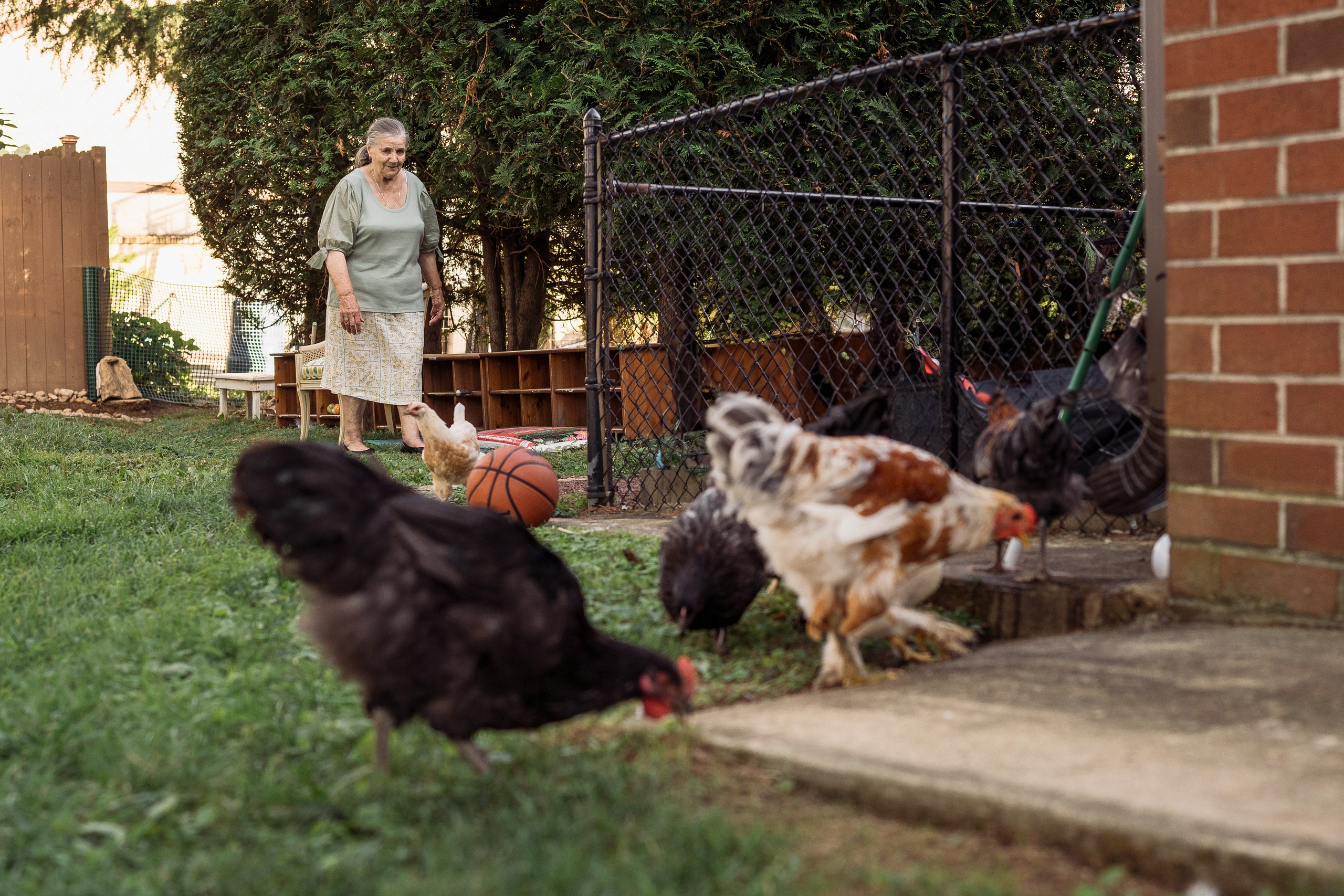 Big happy family. At home. Wedding and family photographer and videographer PA, NJ, NY, DE, MD