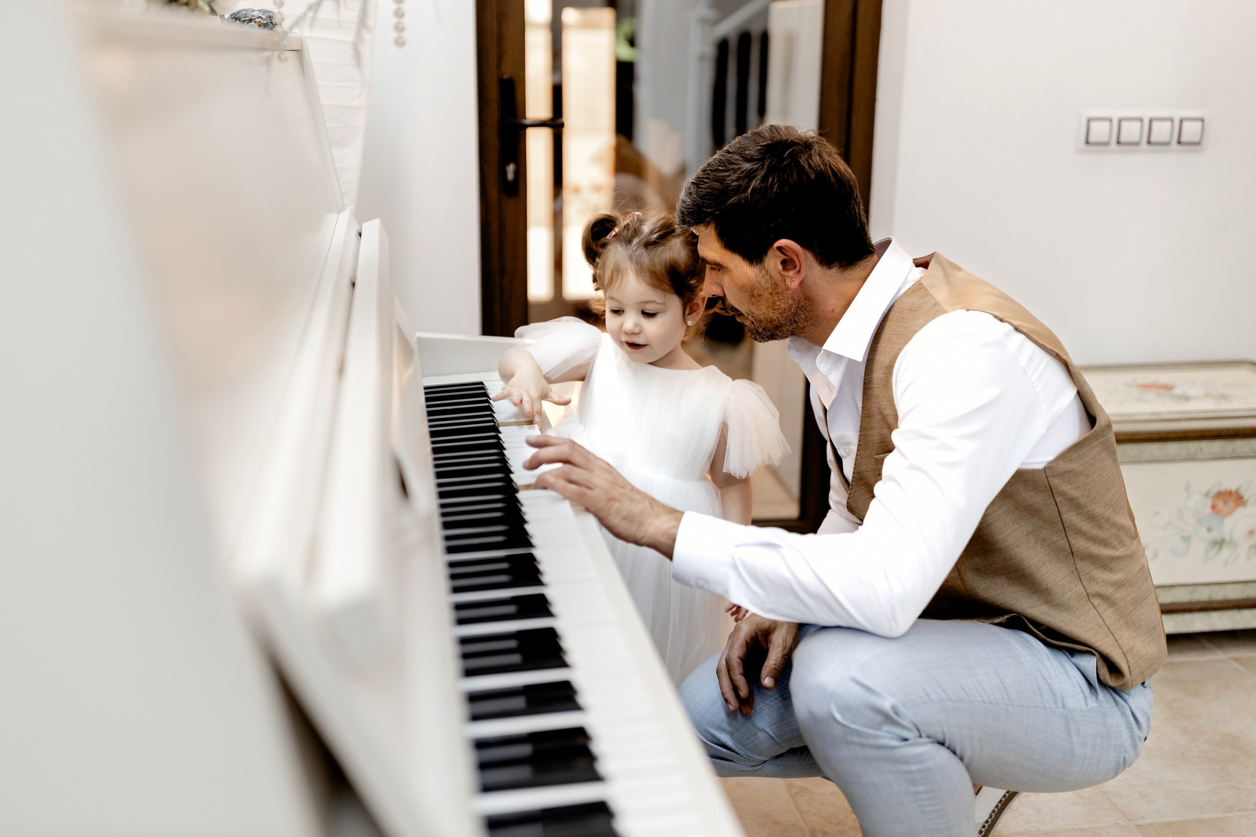 servicii foto video Botoșani. fotograf Botoșani . Alin Chirila fotograf. fotograf nunta. fotograf nunta Botosani.- Fotografii nuntă Daniel & Bianca 2024 – momente de neuitat  - Nuntă Daniel & Bianca 2024 – iubire și fericire în fiecare fotografie  - Detalii din ziua nunții Daniel & Bianca 2024 – rochie de mireasă și buchet  - Daniel & Bianca 2024 – ședință foto nuntă romantică  - Fotograf profesionist nuntă Botoșani, Daniel & Bianca 2024  - Imagini din ziua nunții Daniel & Bianca – momente pline de emoție  - Nuntă Daniel & Bianca 2024 – dragoste și fericire în fiecare cadru  - Fotografii nunta Daniel & Bianca – momente de vis și frumusețe