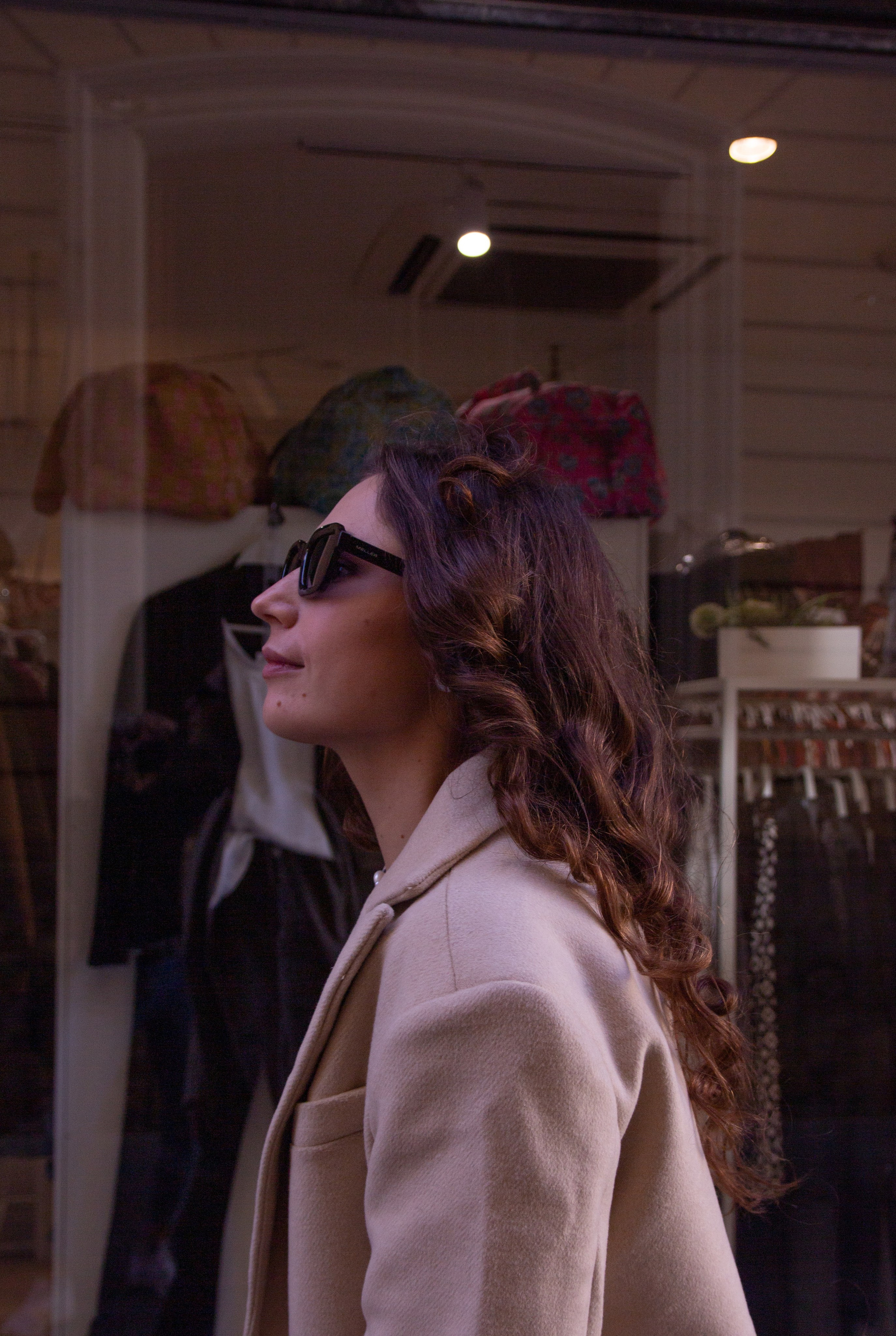 PASEO EN VALENCIA. Fotógrafa Olena Petryk. Realizo sesiones de fotos en Puerto de Sagunto
