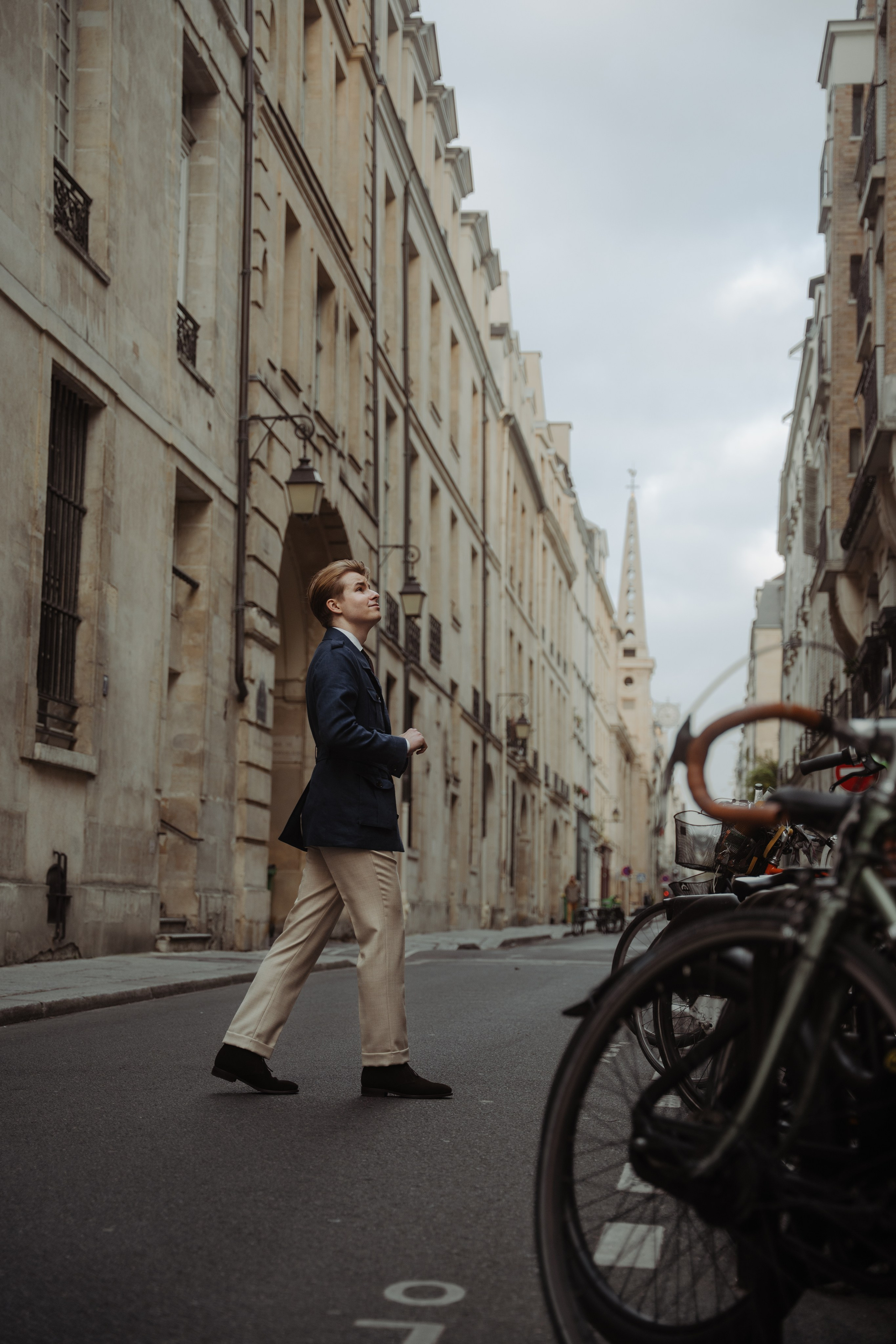 Simon on the île Saint-Louis. Paris photographer — Polina Osipova