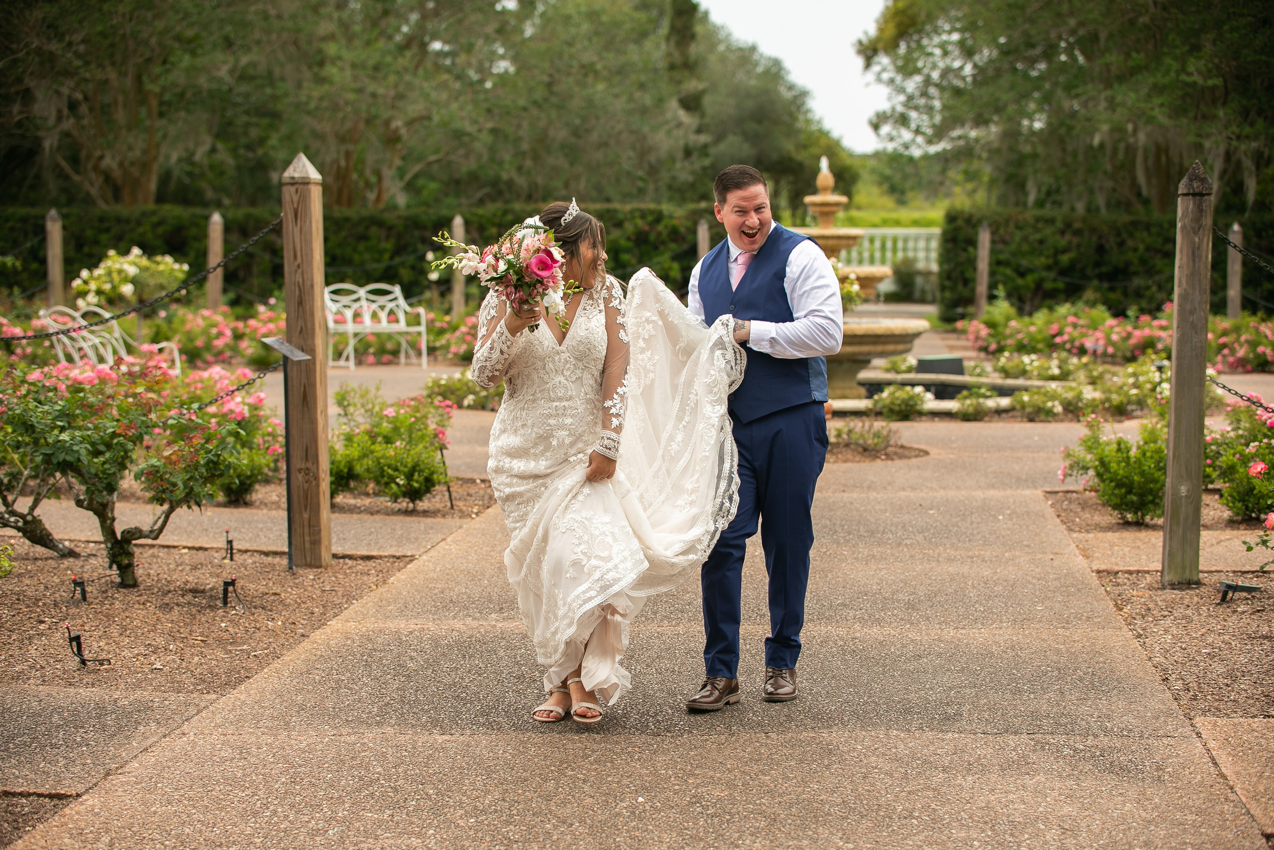 Wedding in The Lue Gardens intimate wedding photography. Lana Photography — Wedding & Family Photographer in Florida & Beyond