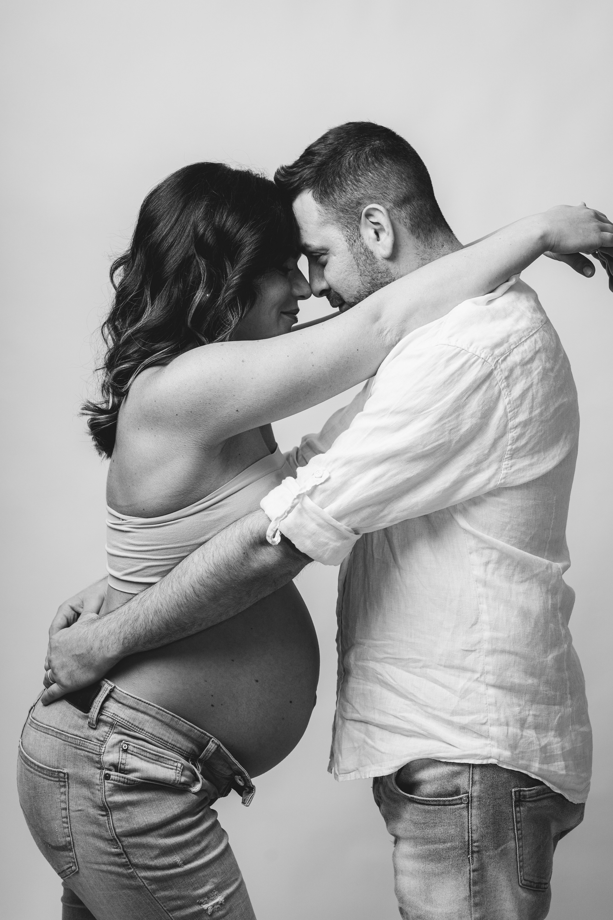Servizio Fotografico Maternity Pomezia | Sessioni Artistiche Gravidanza