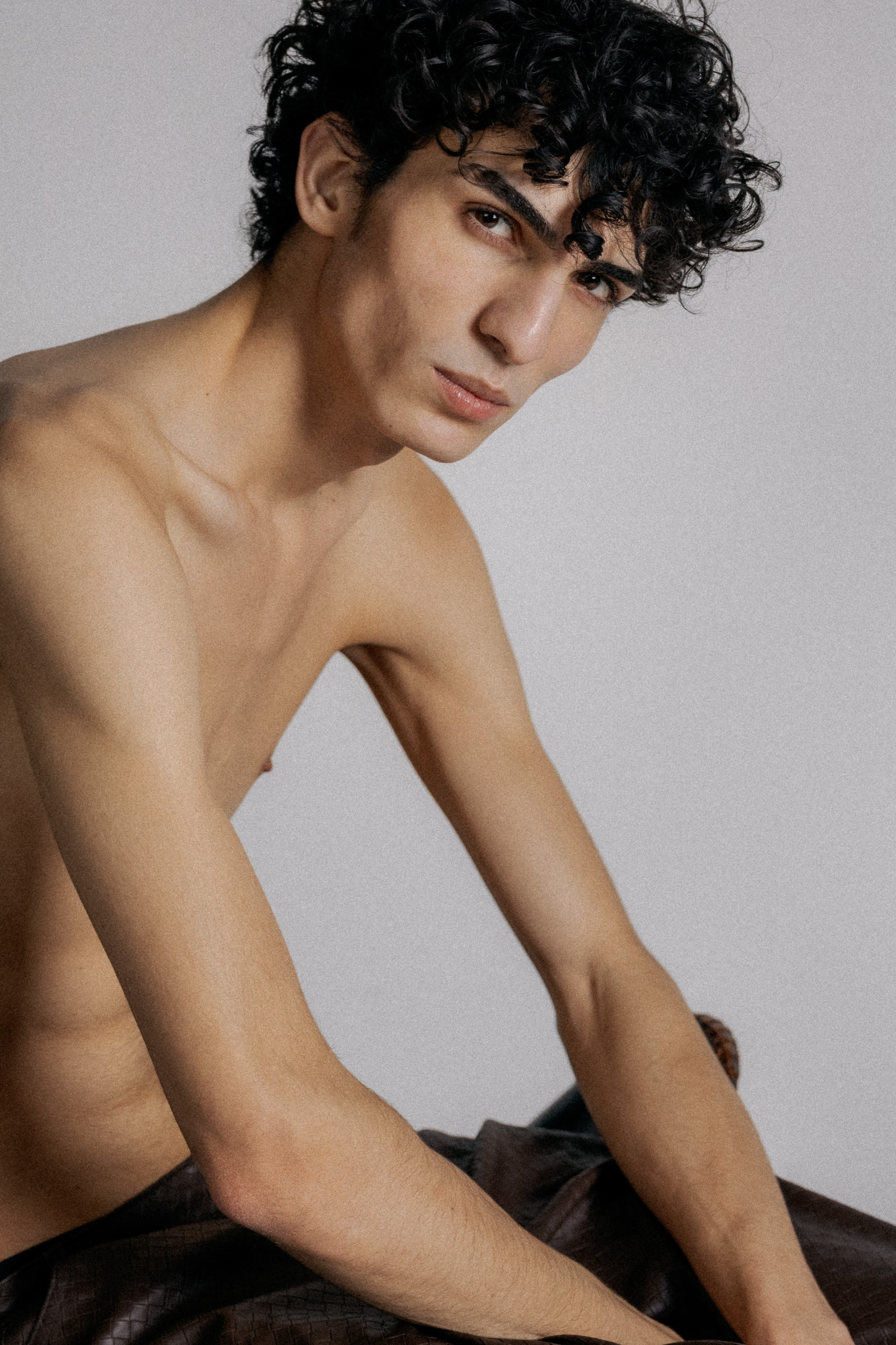 Editorial portfoliokuvaus ● Hristo. Valokuvaaja Lahti, Helsinki Elena Salonen