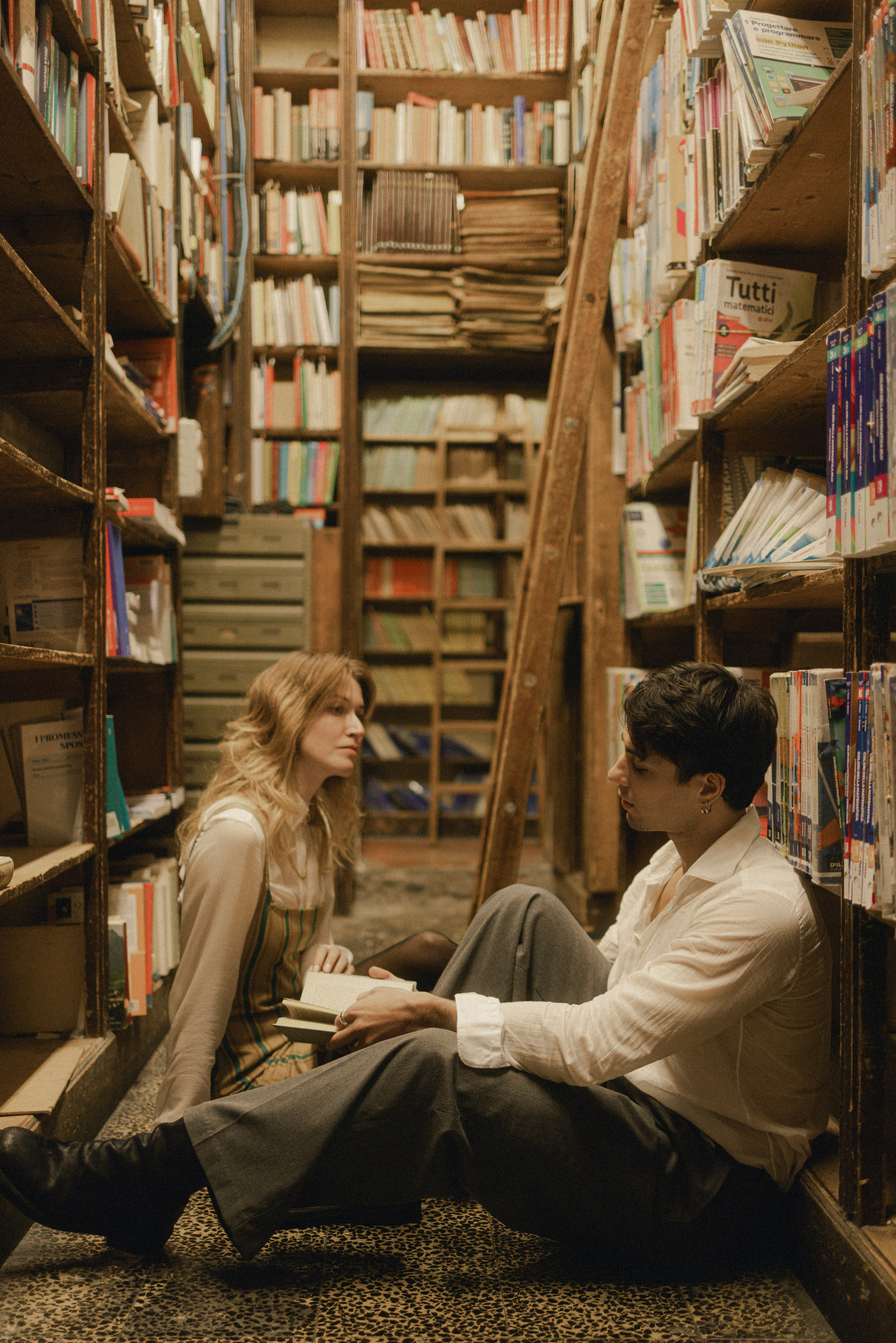 Cinematic Photowalk - Lorenzo & Emmi. Fotografo a Bologna Martina Barbieri