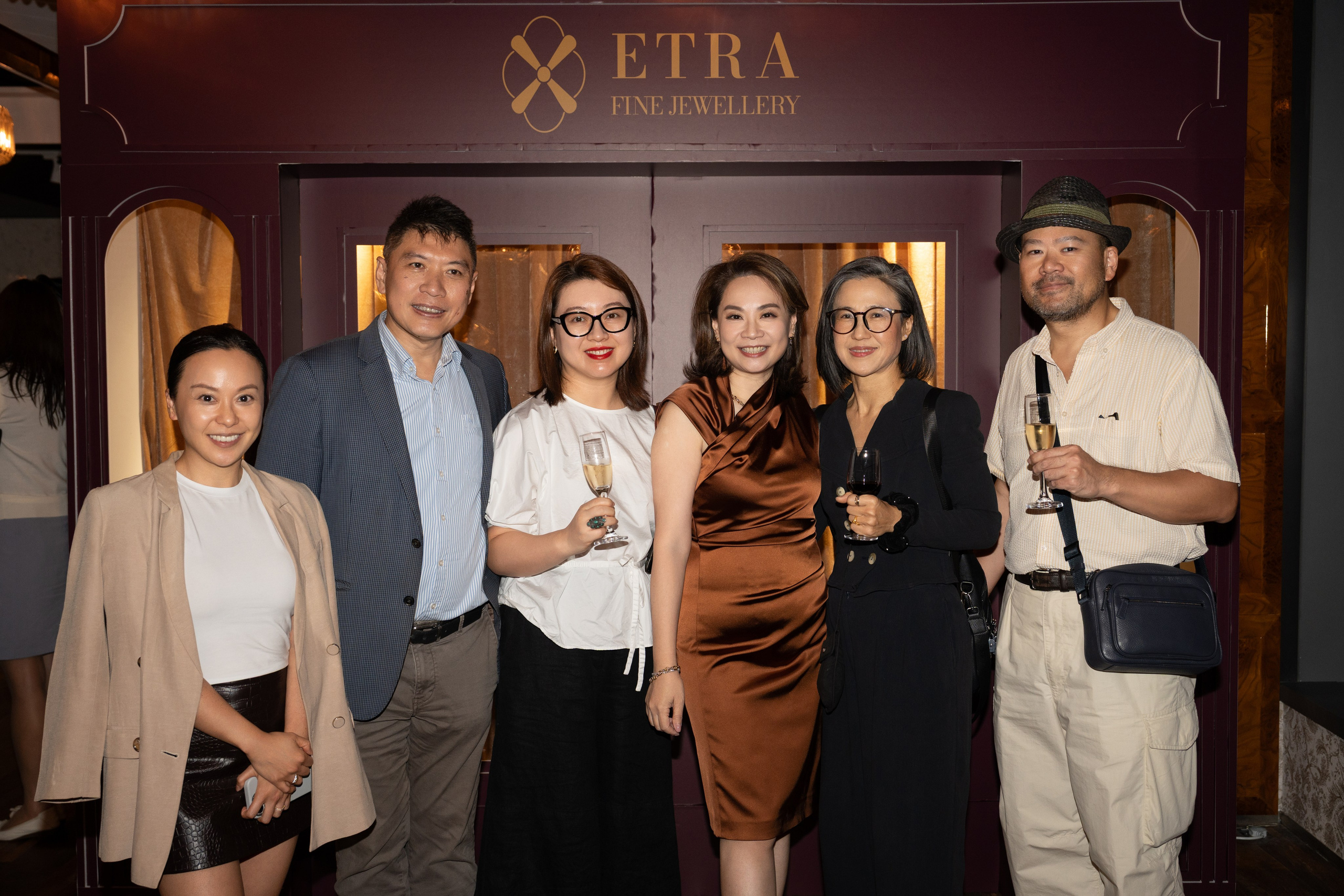 ETRA JEWELLERY. ФОТОГРАФ В ГОНКОНГЕ (СВАДЬБЫ, FASHION, СЕМЕЙНЫЕ, МЕРОПРИЯТИЯ, ФОТОПРОГУЛКИ)