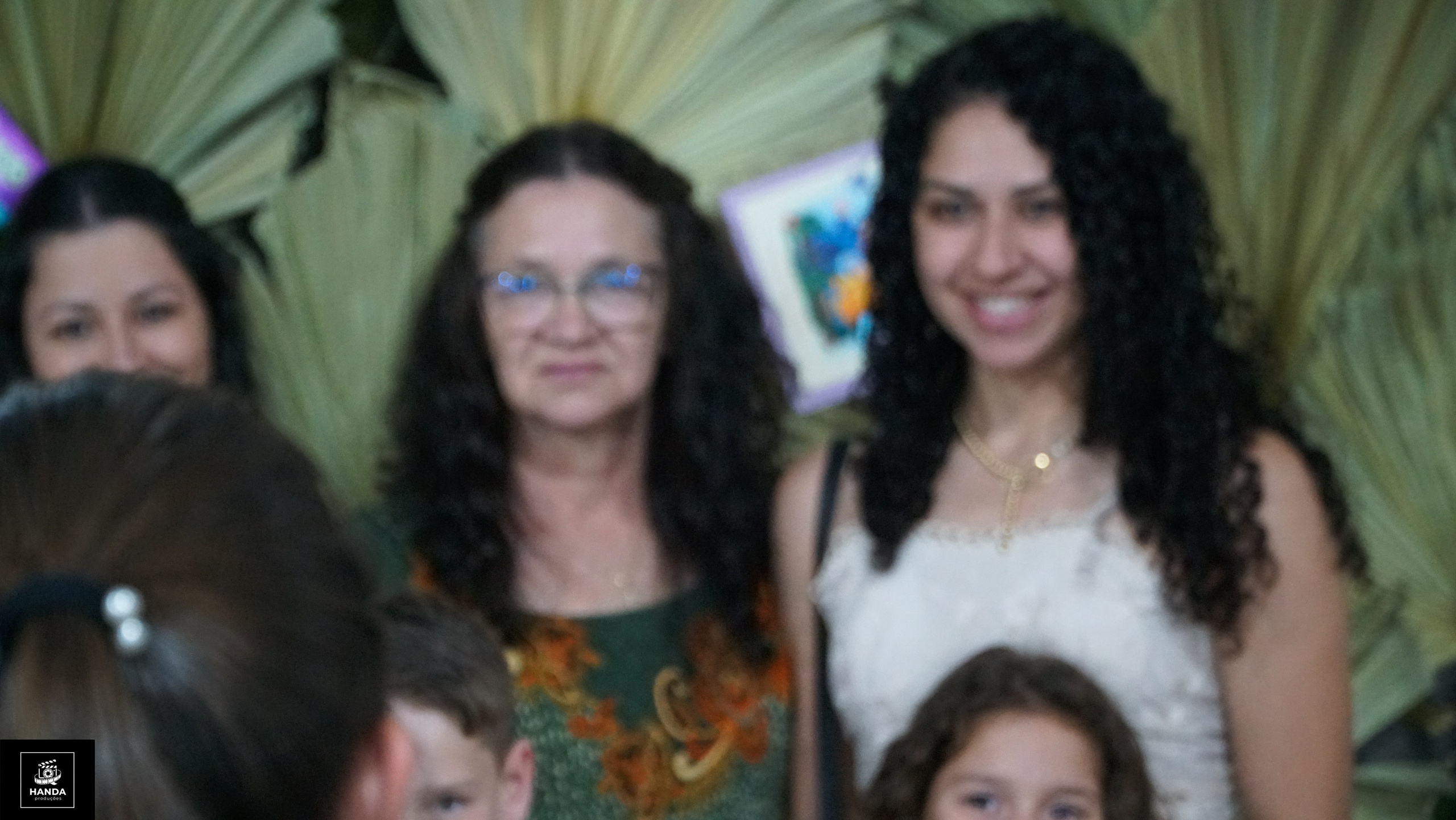 Noite autógrafos colégio Aurélio Buarque de Holanda. Handa Produções