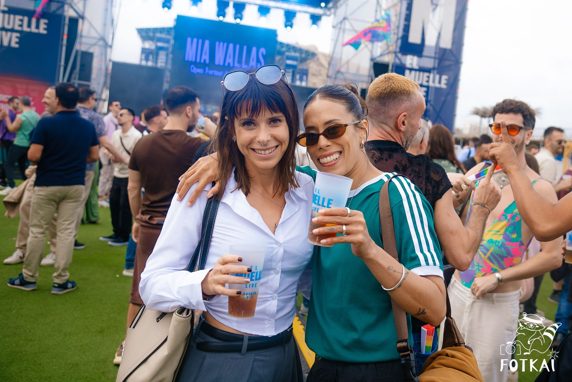 Cariña La Fiesta 2.0 — Fotos del evento en El Muelle Live, Alicante, 2026 | FOTKAI