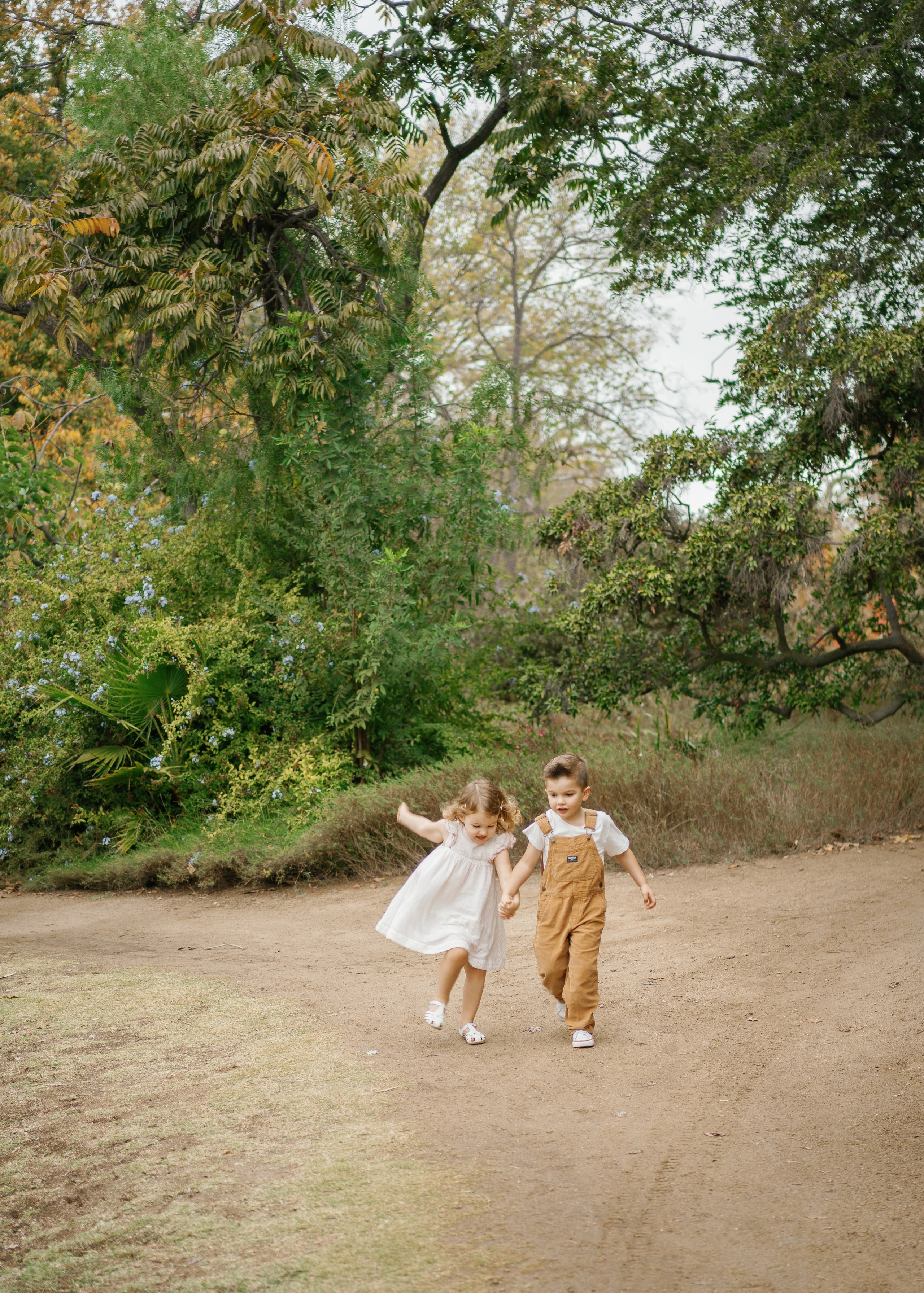 Fullerton Arboretum, California Family Photoshoot. Wedding Photography & Videography Team in California, Los Angeles, San Francisco, San Diego and Travel