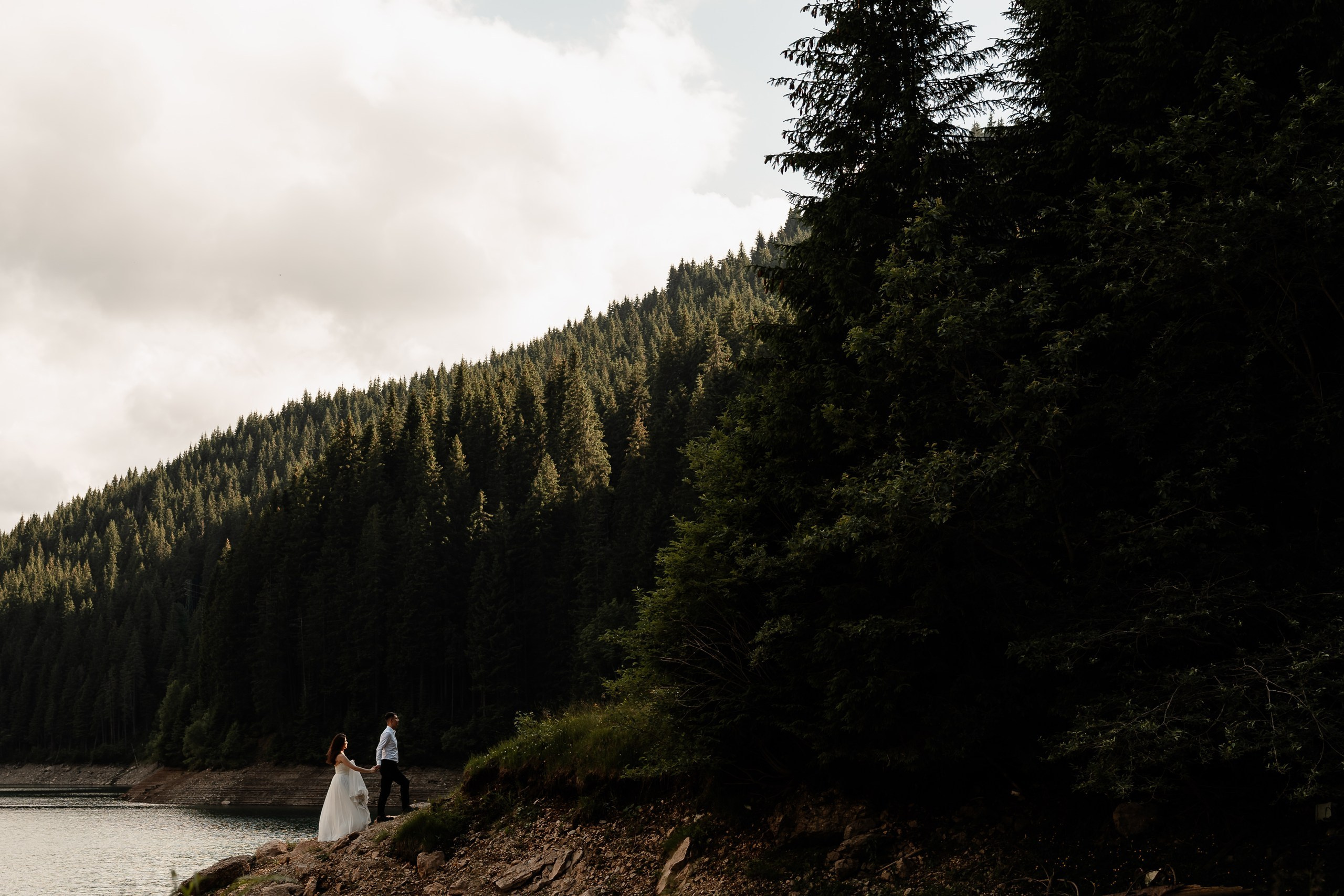 Trash the dress — Lorena&Adi  - Mihai Popa. Mihai Popa |Wedding Photographer | Worldwide | Bucharest