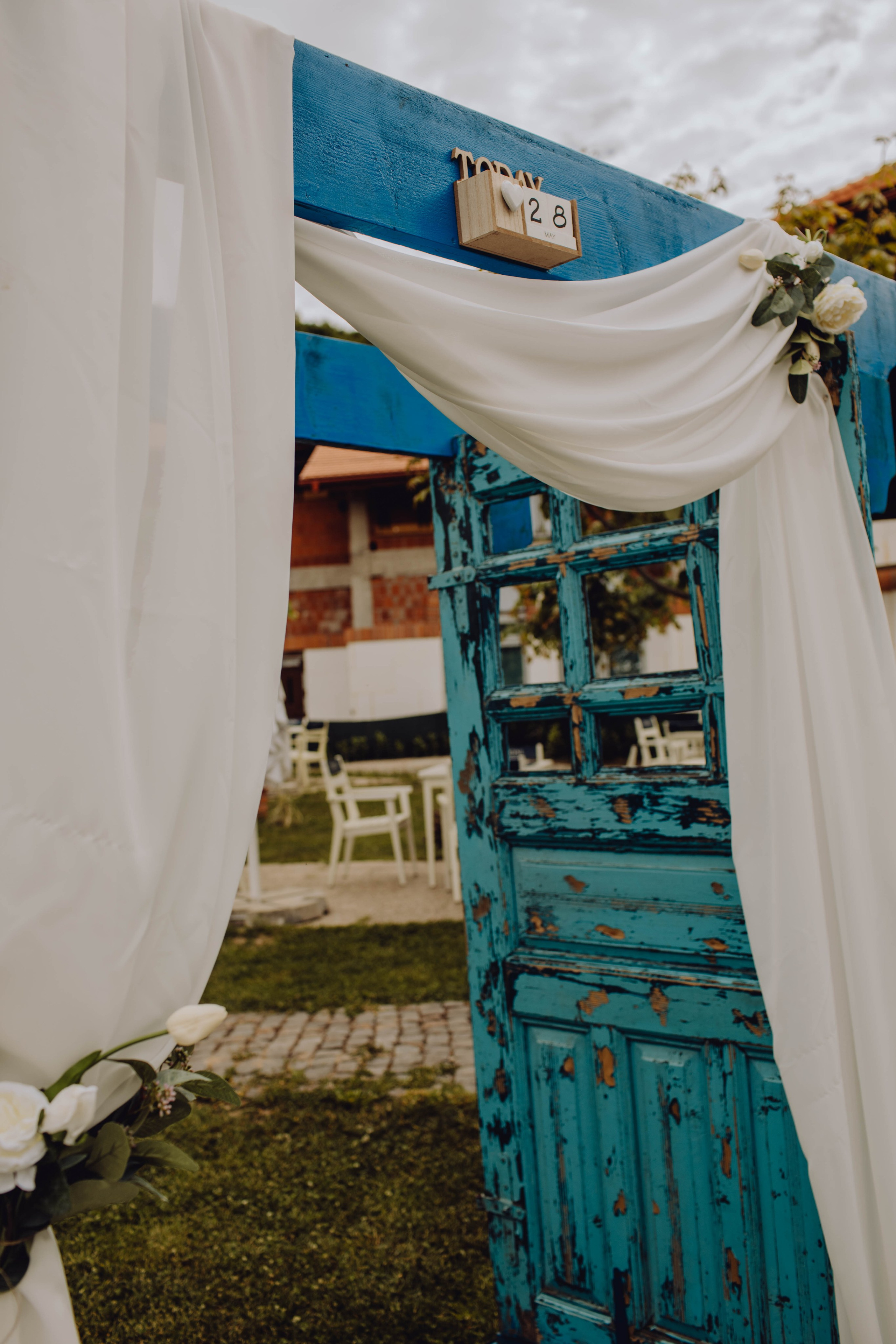 Adi & Cristina. Wedding & couple photographer from Romania Rut Vetan