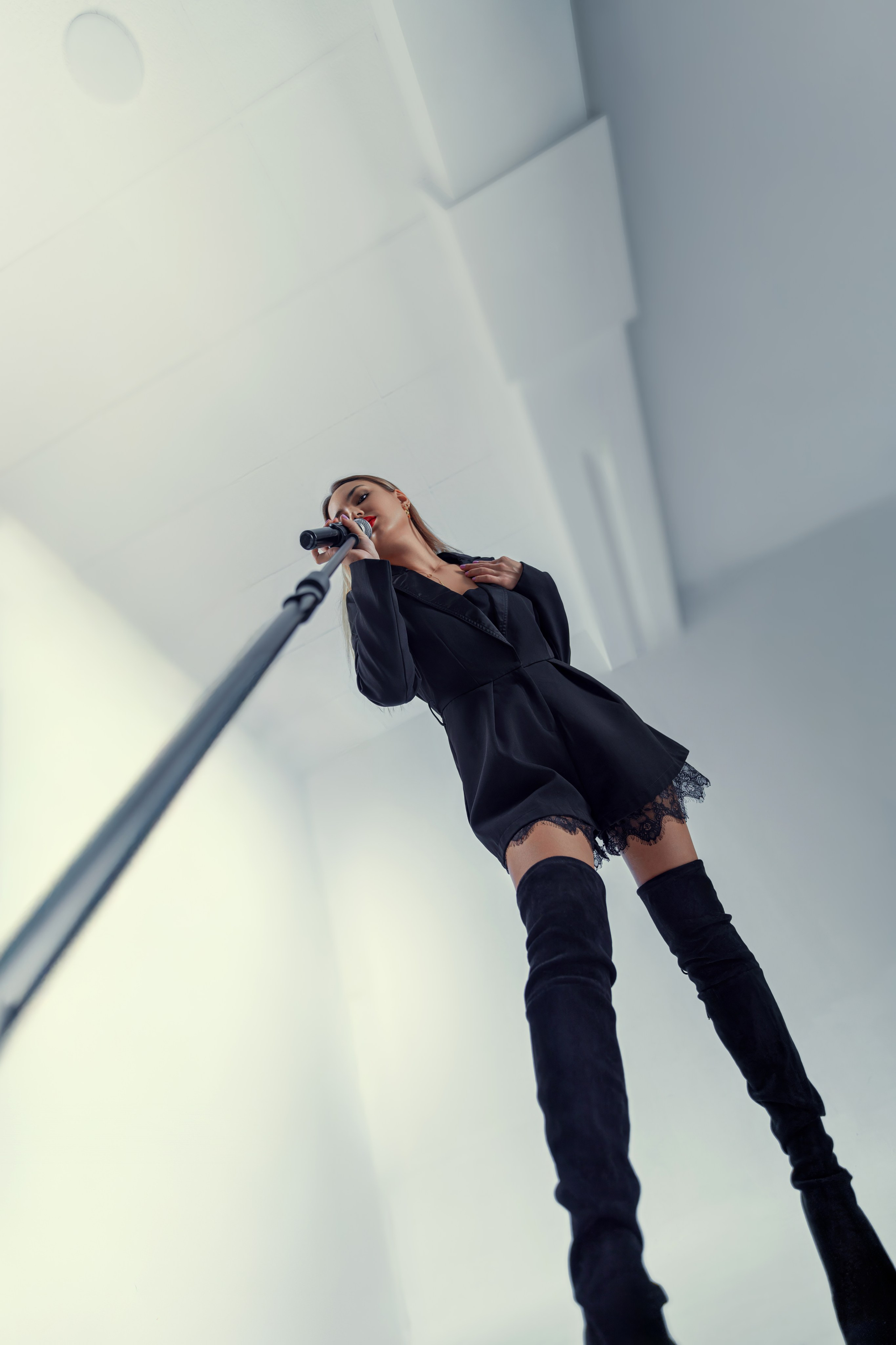 Violetta. Nifty photography — коммерческий и портретный фотограф в Ташкенте. Студийная и выездная съёмка