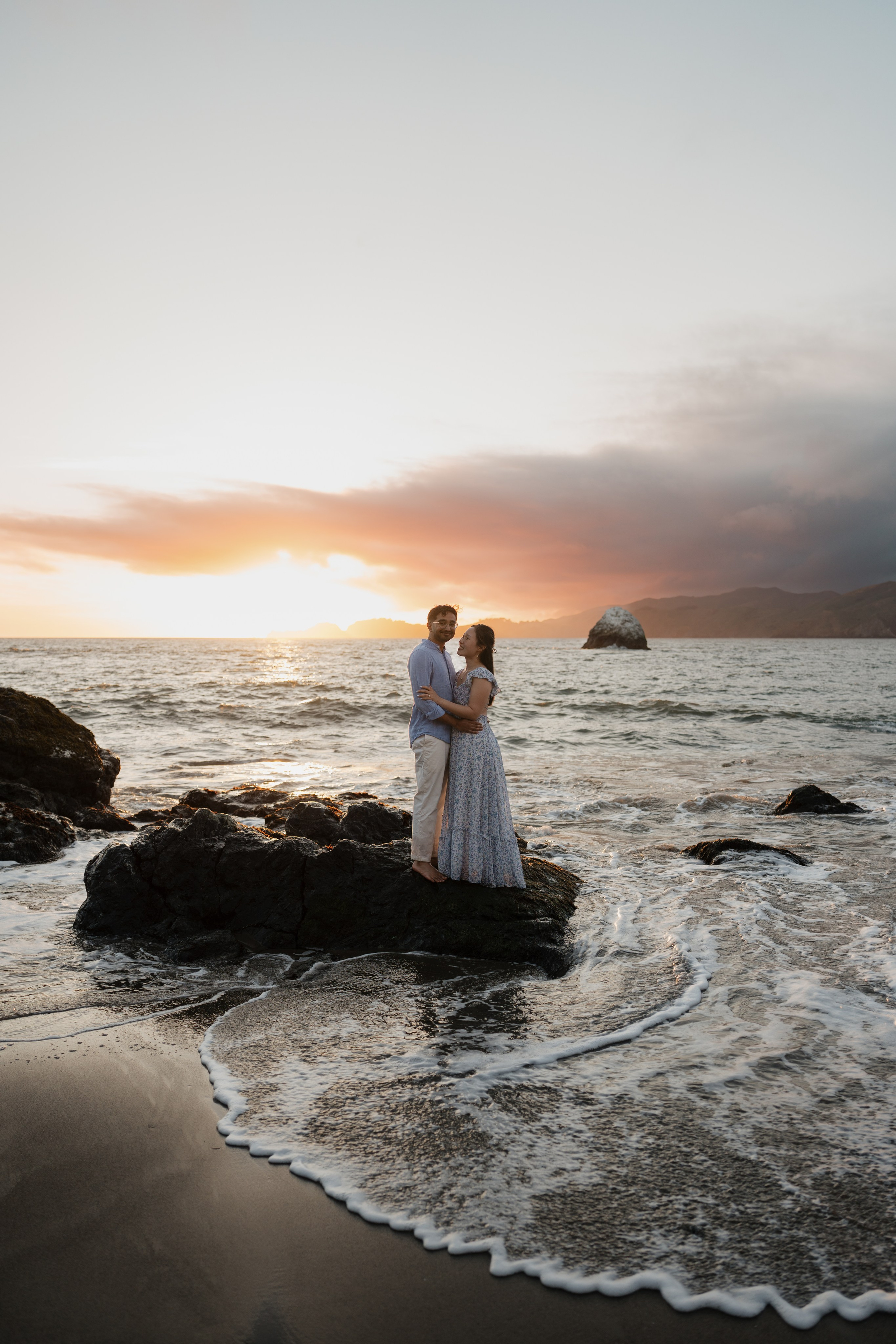 Proposal with golden gate view. Soulo Photography | San Francisco Bay Area Based Photographer