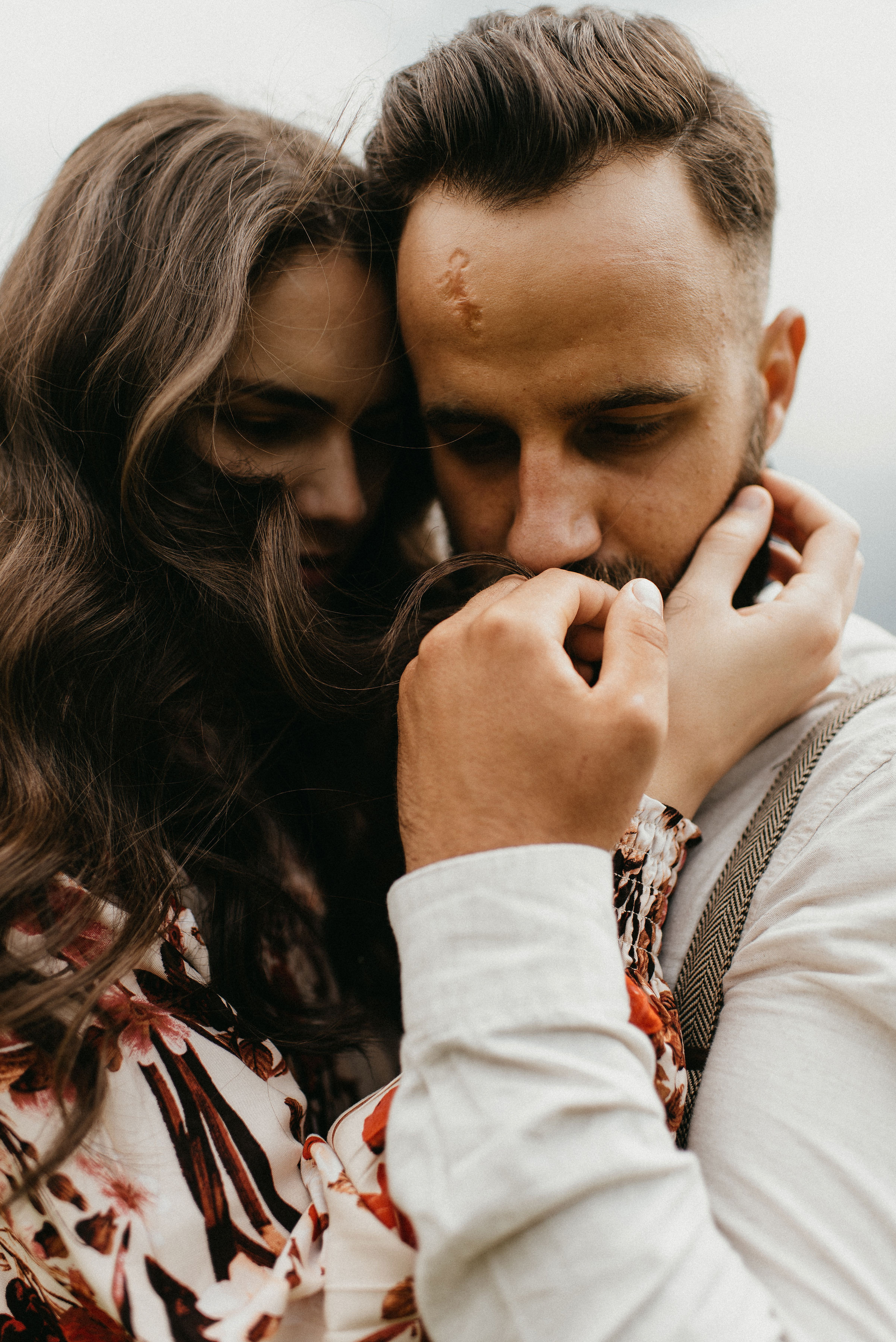 romania wedding photographer, fotograf nunta romania, nunta in romania, fotograf cupluri in romania, muntii apuseni, sedinta foto in multii apuseni, padis, vacute, cuplu vintage, vintage couple, landscape photographer, romania wild, romania salbatica, transylvania, raw moments, fotograf de nunti, videograf de nunti, spain wedding photographer, spain wedding, spain photographer