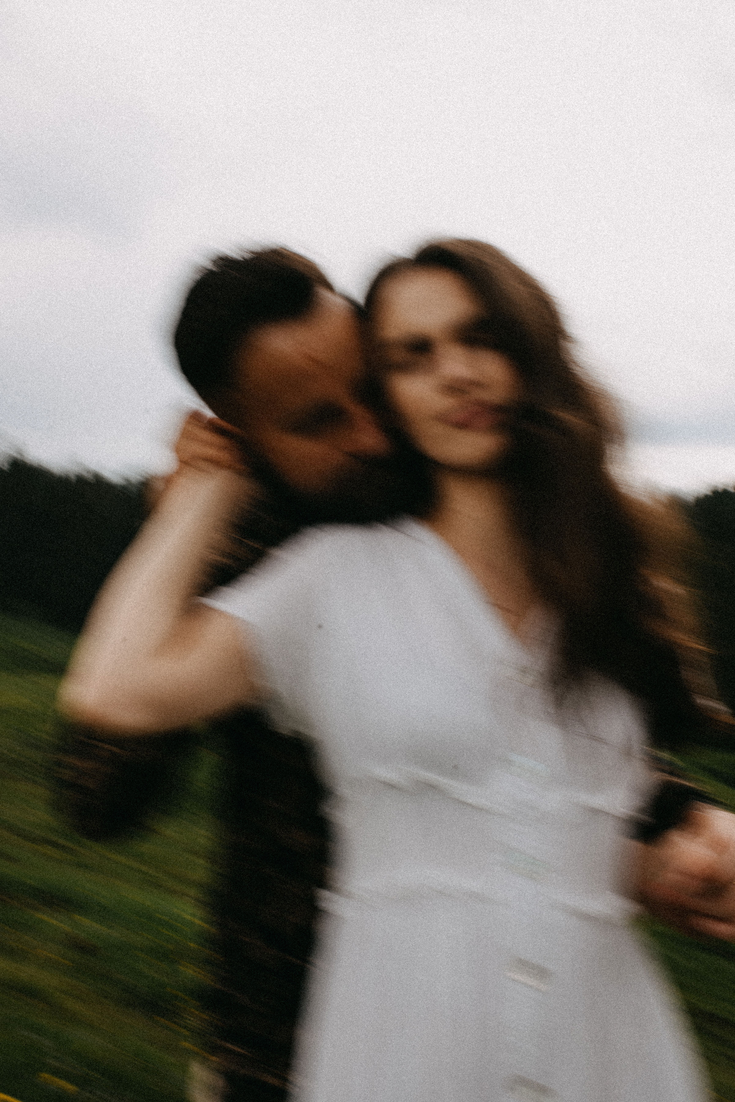 romania wedding photographer, fotograf nunta romania, nunta in romania, fotograf cupluri in romania, muntii apuseni, sedinta foto in multii apuseni, padis, vacute, cuplu vintage, vintage couple, landscape photographer, romania wild, romania salbatica, transylvania, raw moments, fotograf de nunti, videograf de nunti, spain wedding photographer, spain wedding, spain photographer