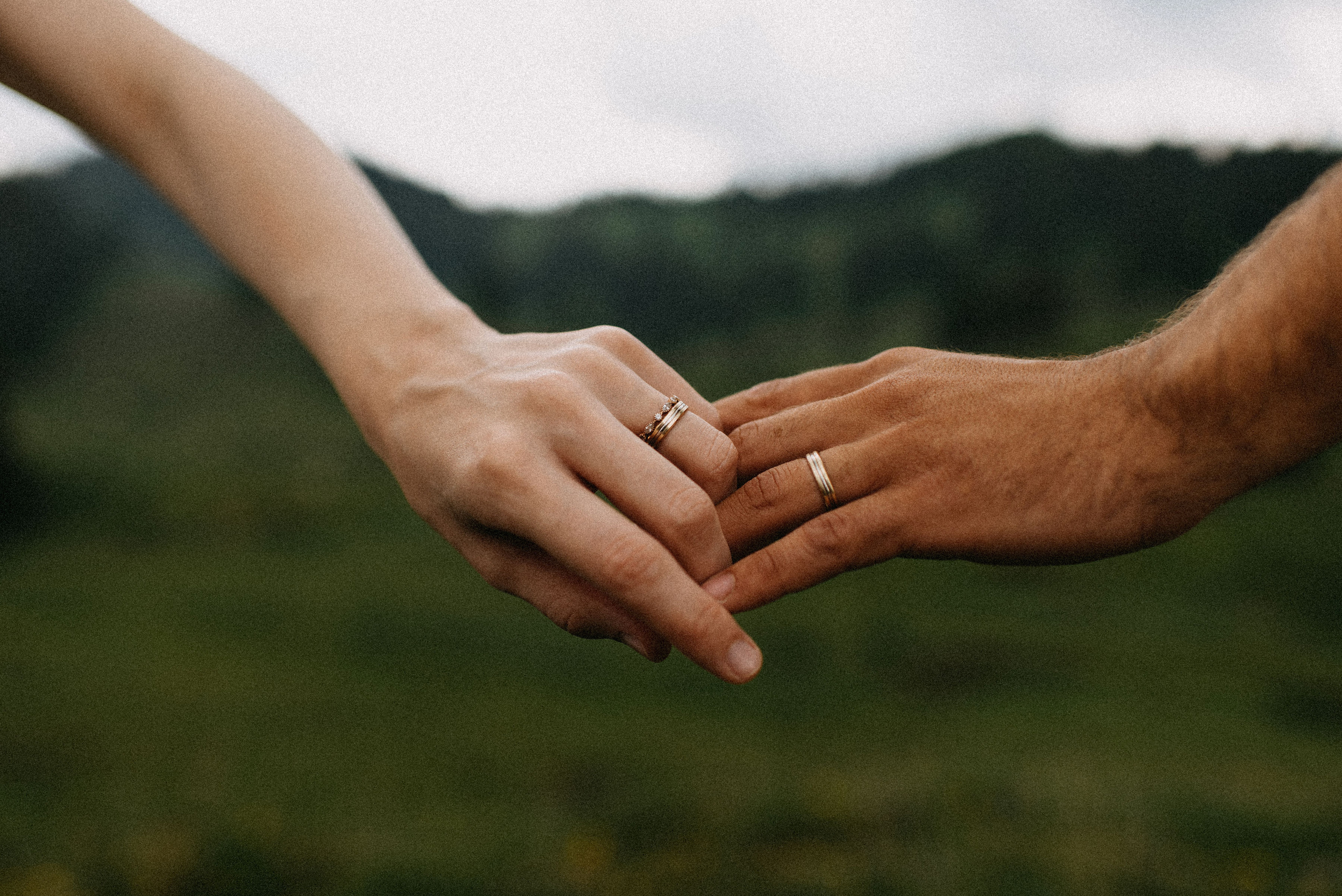 romania wedding photographer, fotograf nunta romania, nunta in romania, fotograf cupluri in romania, muntii apuseni, sedinta foto in multii apuseni, padis, vacute, cuplu vintage, vintage couple, landscape photographer, romania wild, romania salbatica, transylvania, raw moments, fotograf de nunti, videograf de nunti, spain wedding photographer, spain wedding, spain photographer