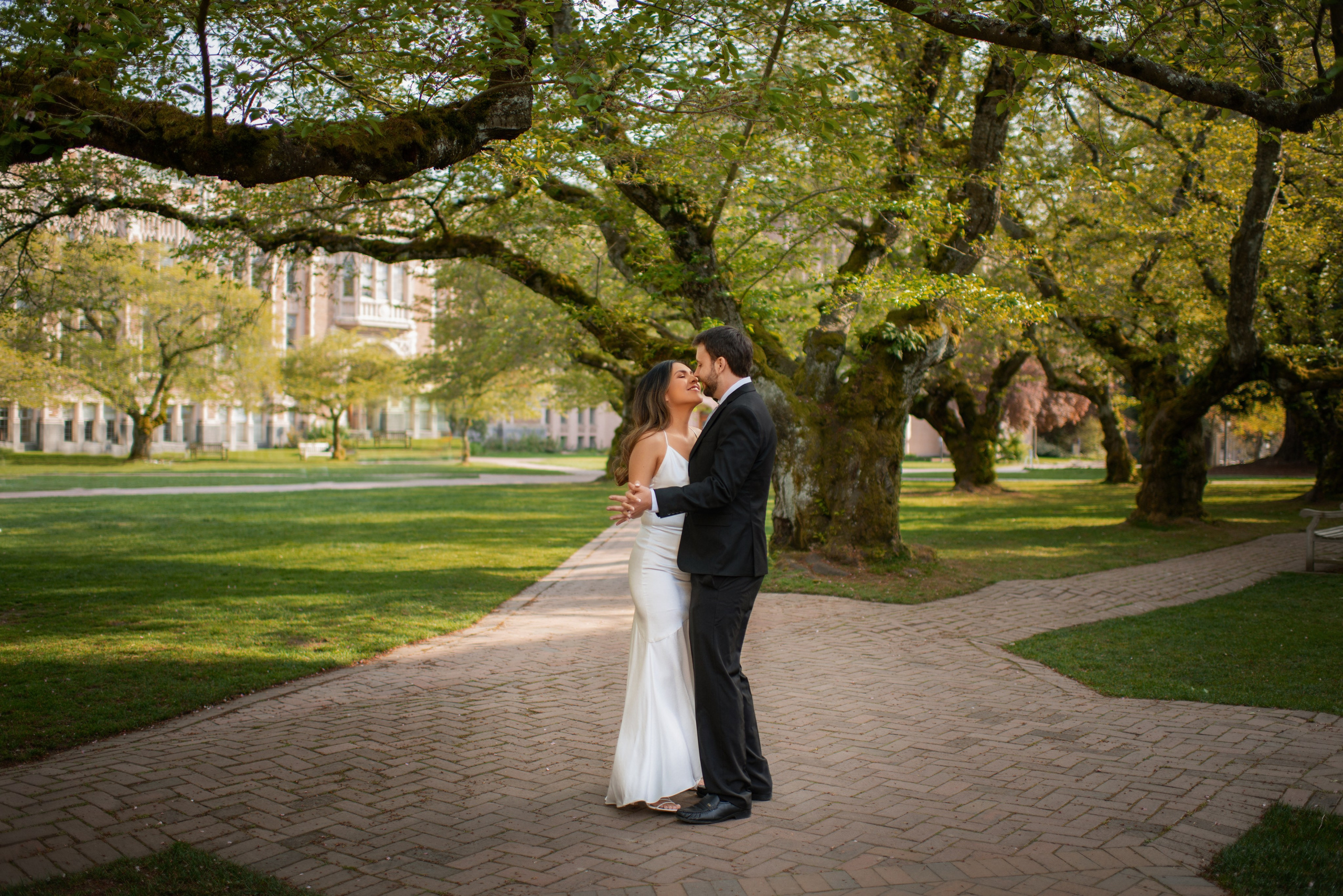 Elopements. Wedding & family photography in Seattle area. Helen Michelle photographer