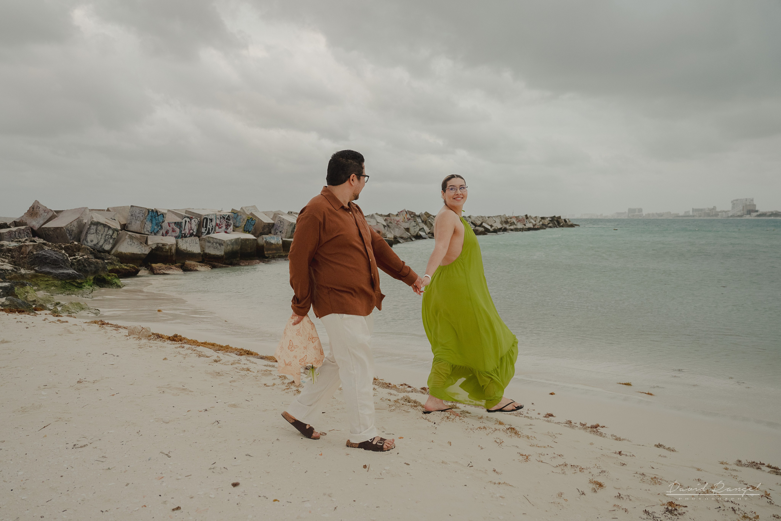 Adan & Moni — Engagement — Playa Forum Cancun. Destination wedding photographer based in Cancun and Riviera Maya with service worldwide