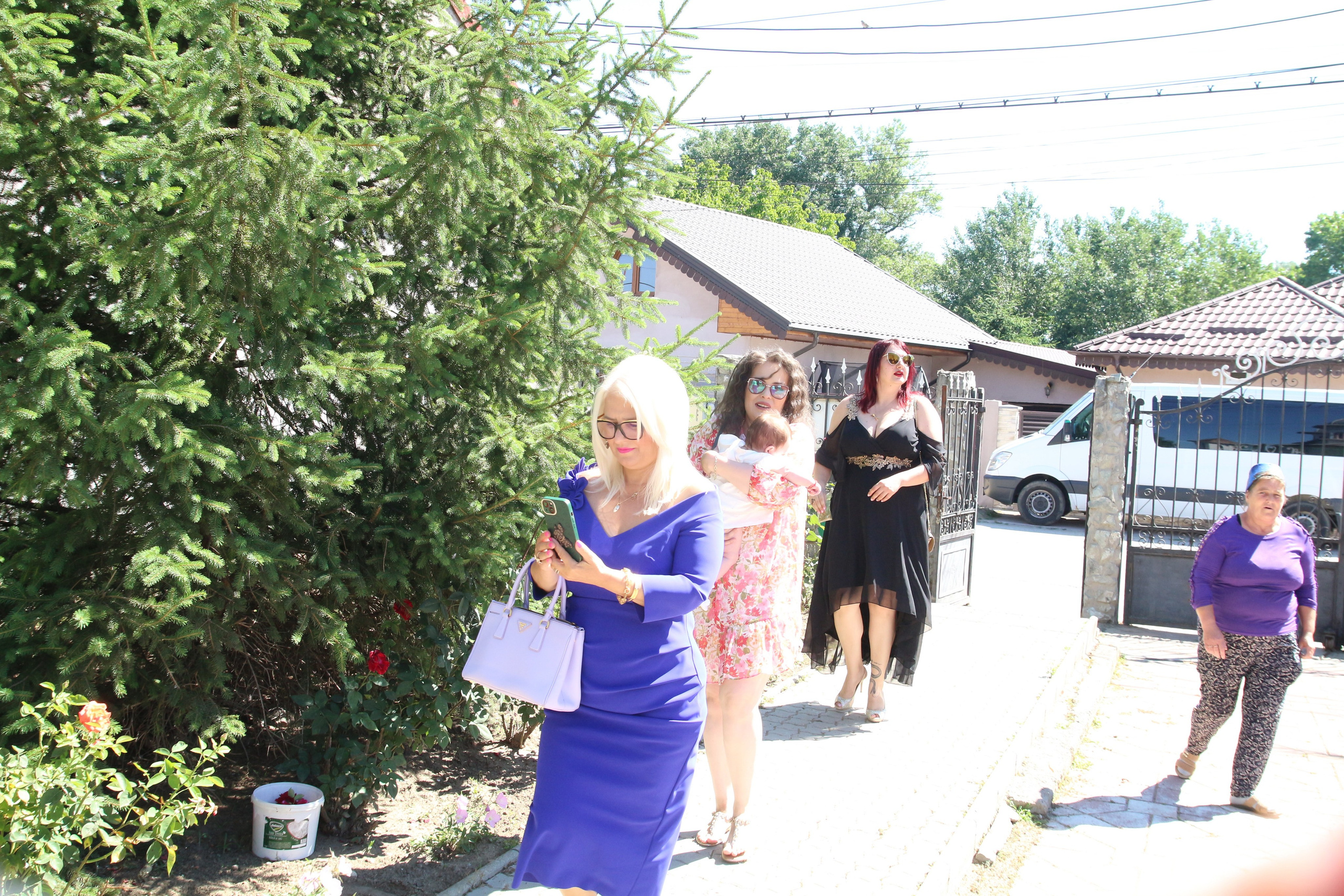 BYZO MEDIA. PETRU BYZO - family and children photographer in ROMANIA