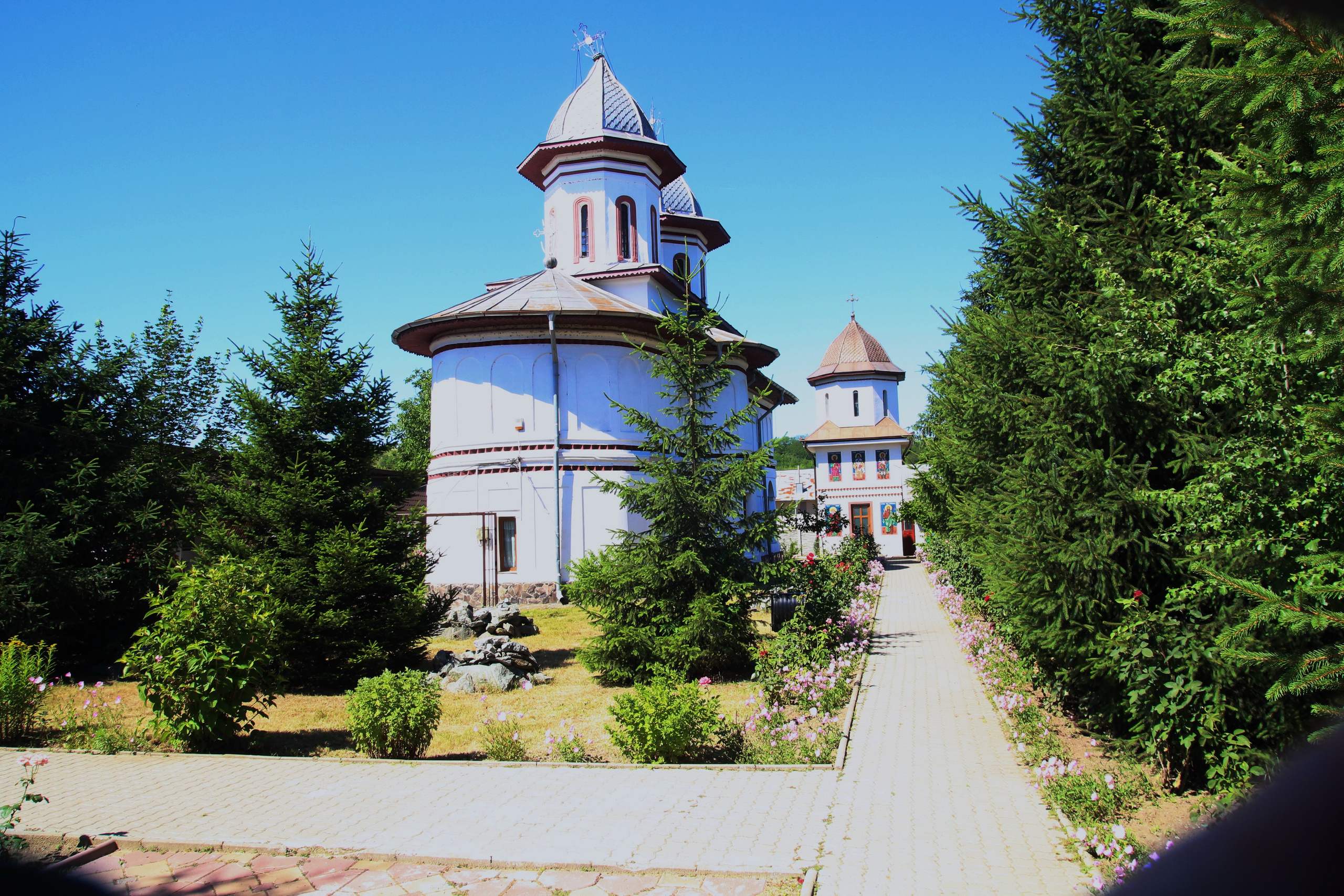 BYZO MEDIA. PETRU BYZO - family and children photographer in ROMANIA