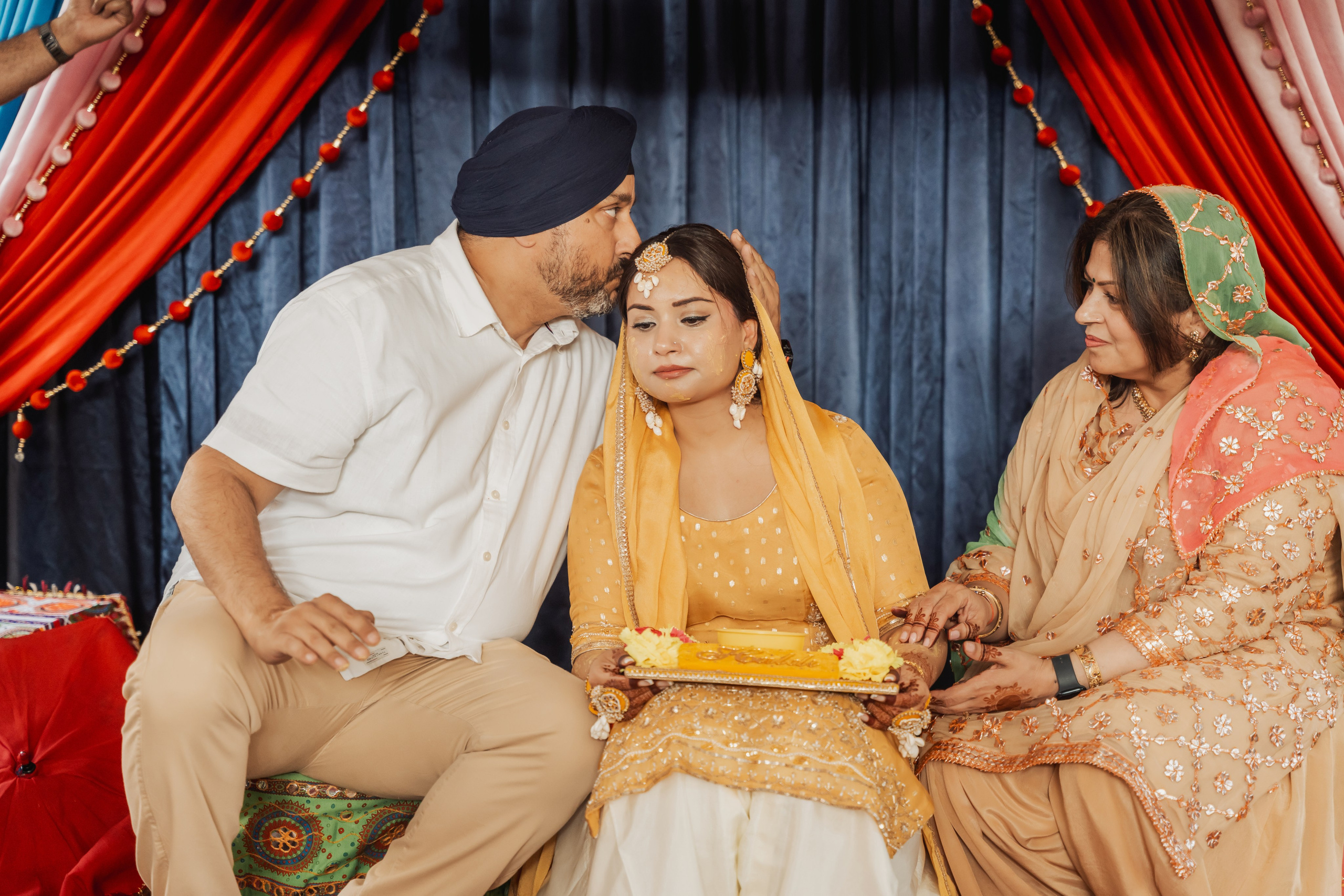 Gagan & Jasmeen. Wedding Photographer & Cinematographer studios