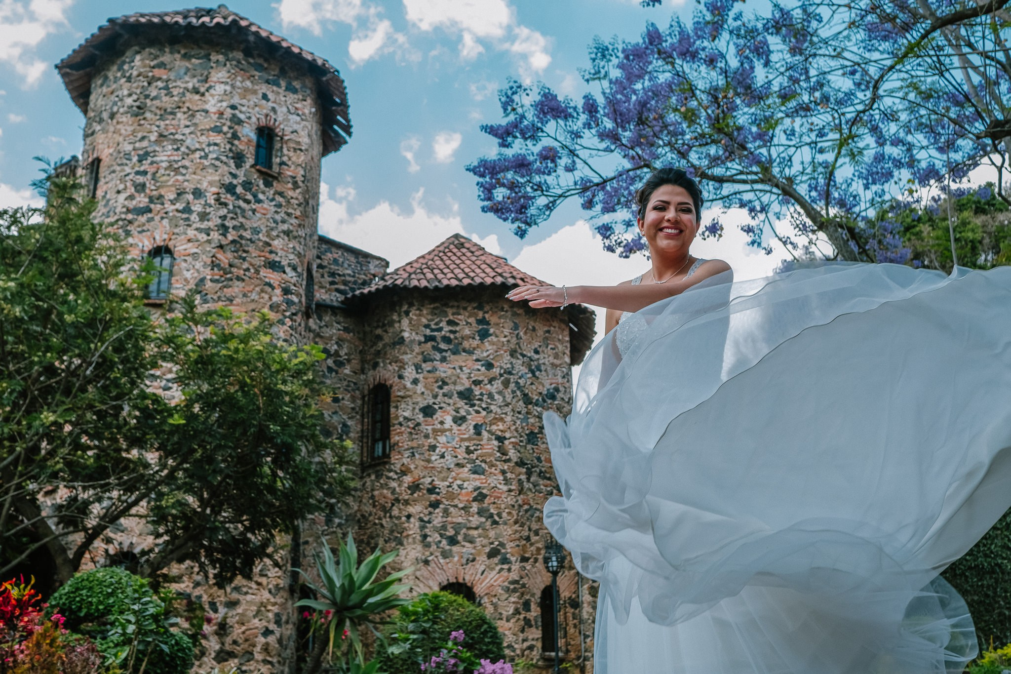 Yenisel & Raul / Tepoztlan. Wedding and family photographer in Mexico City