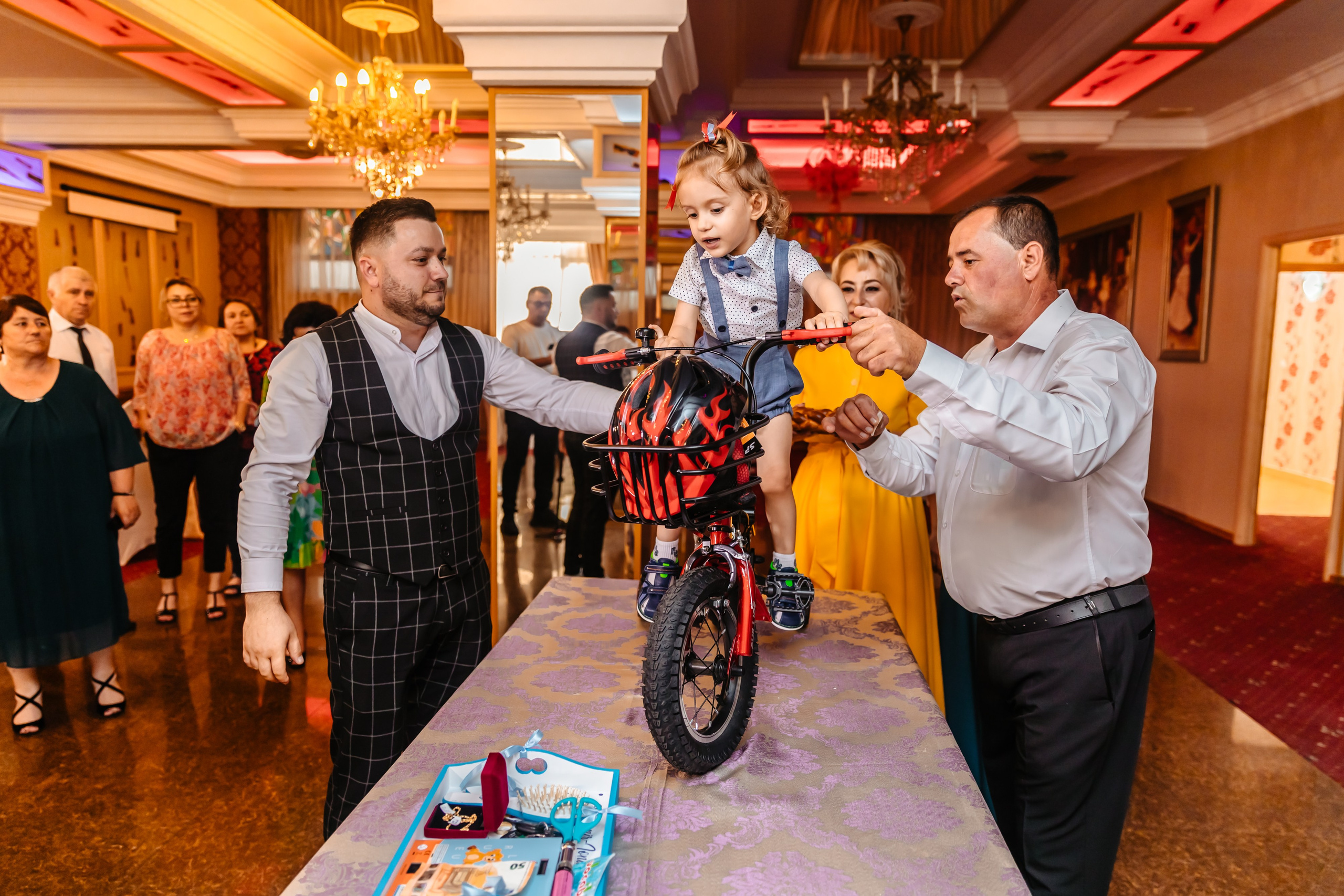 Vladimir - Petrecere de Moț - Pitești. Fotograf Profesionist Pitesti-Bucuresti| Mircea Seinea