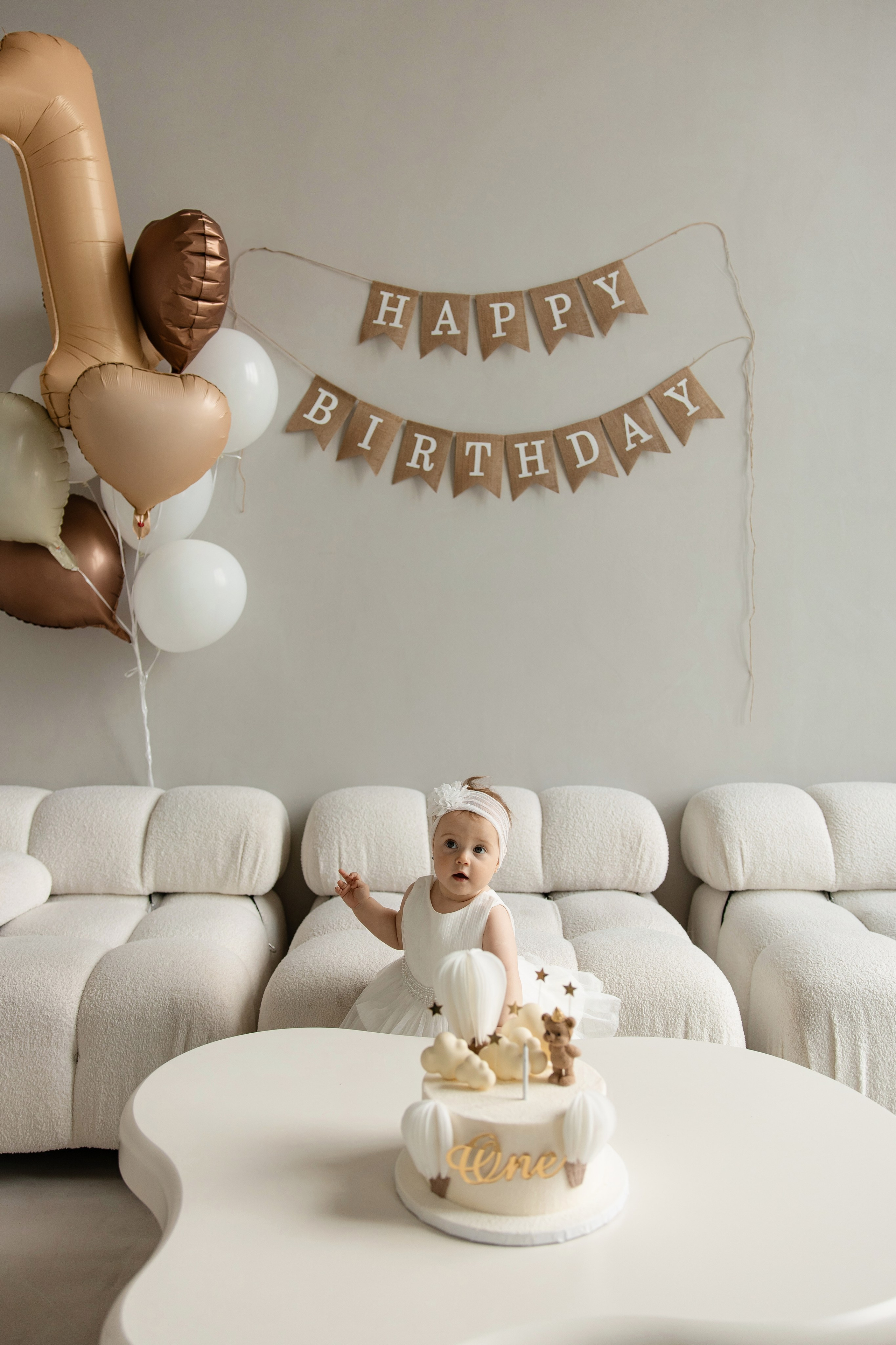 Варя 1 рік. Весільний, сімейний фотограф Варшава