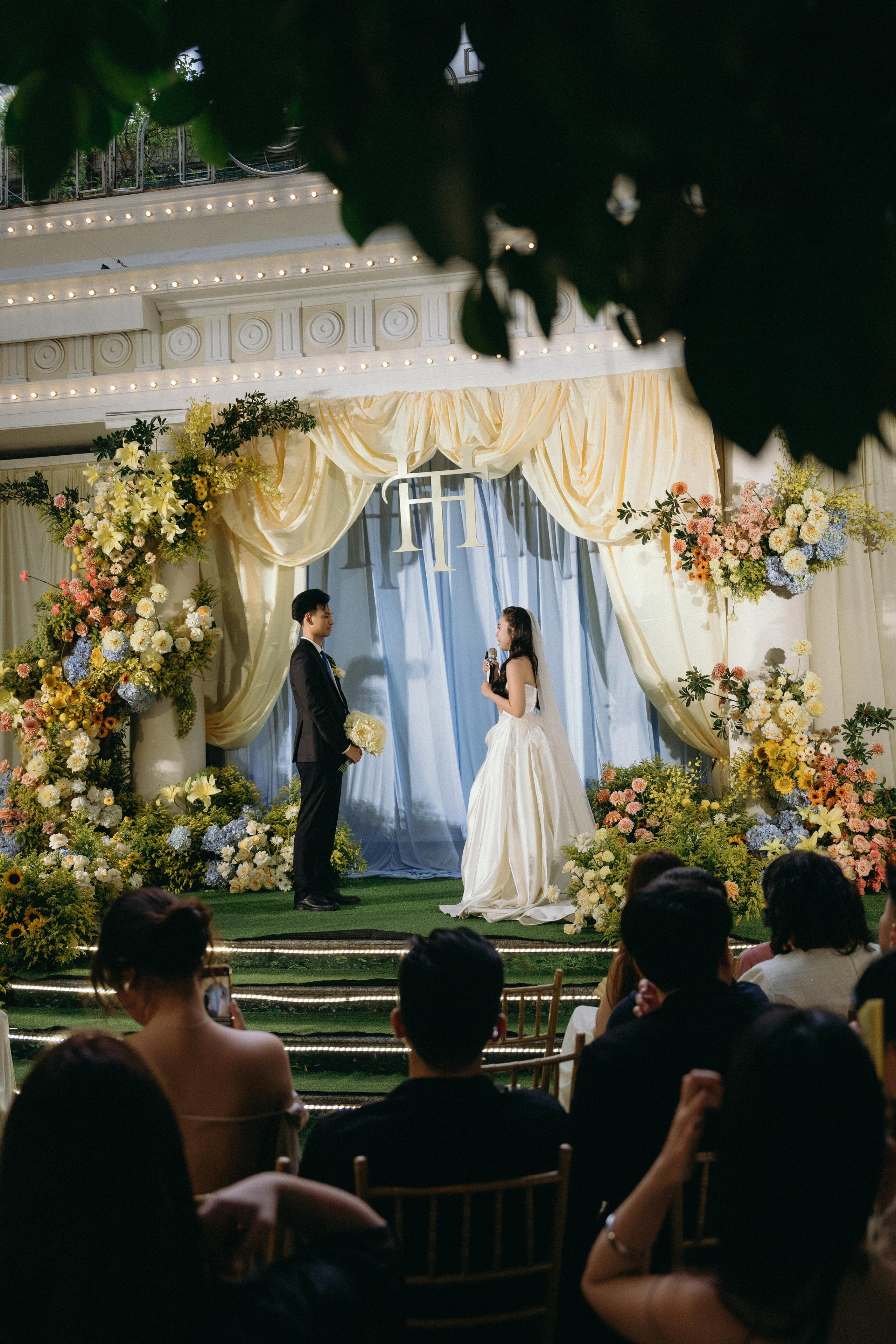 Hoang + Thuy | Photojournalism. BenColor Studio