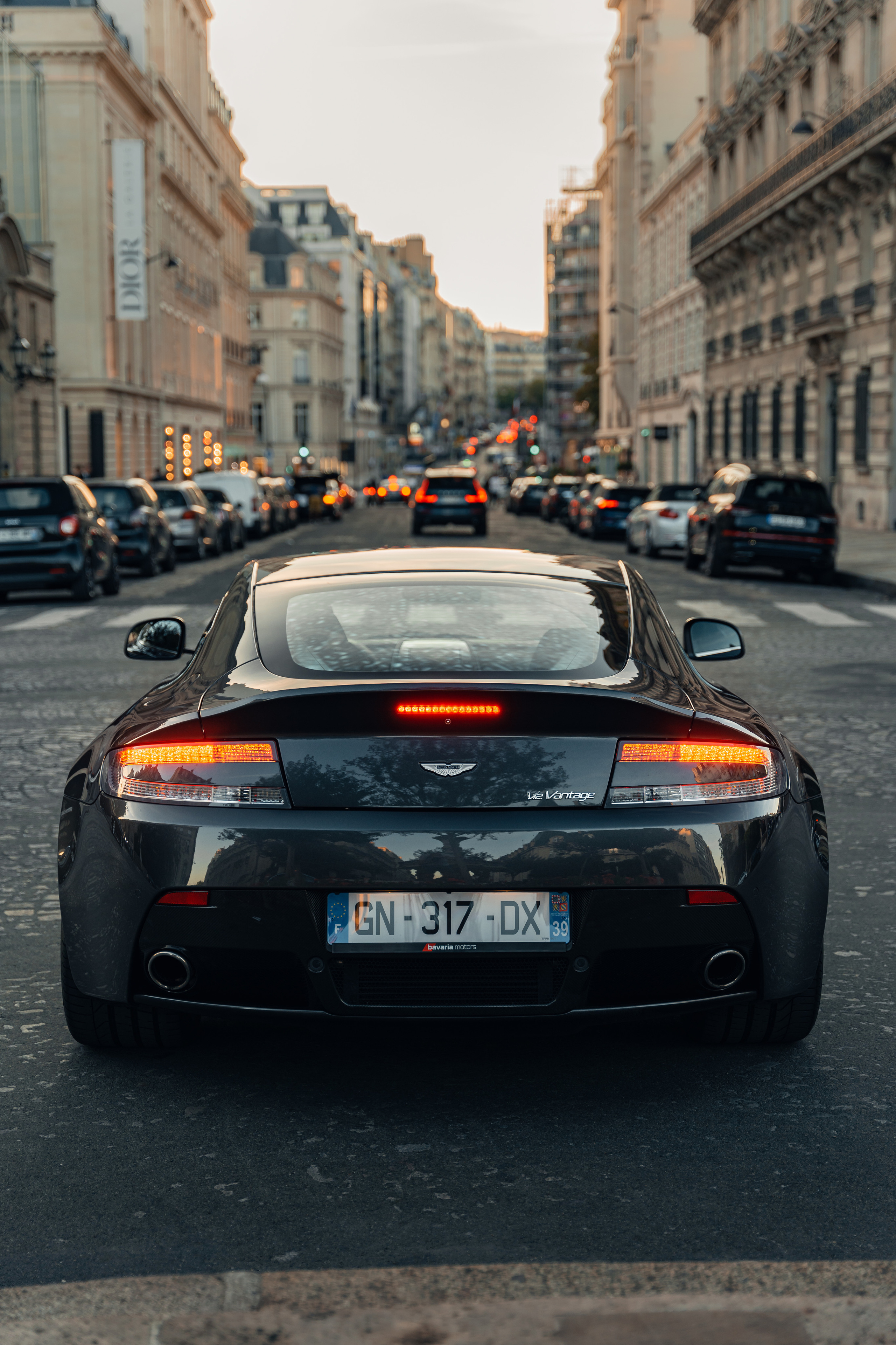 Aston Martin Vantage. Photographer in Paris — Vitalii Motruk