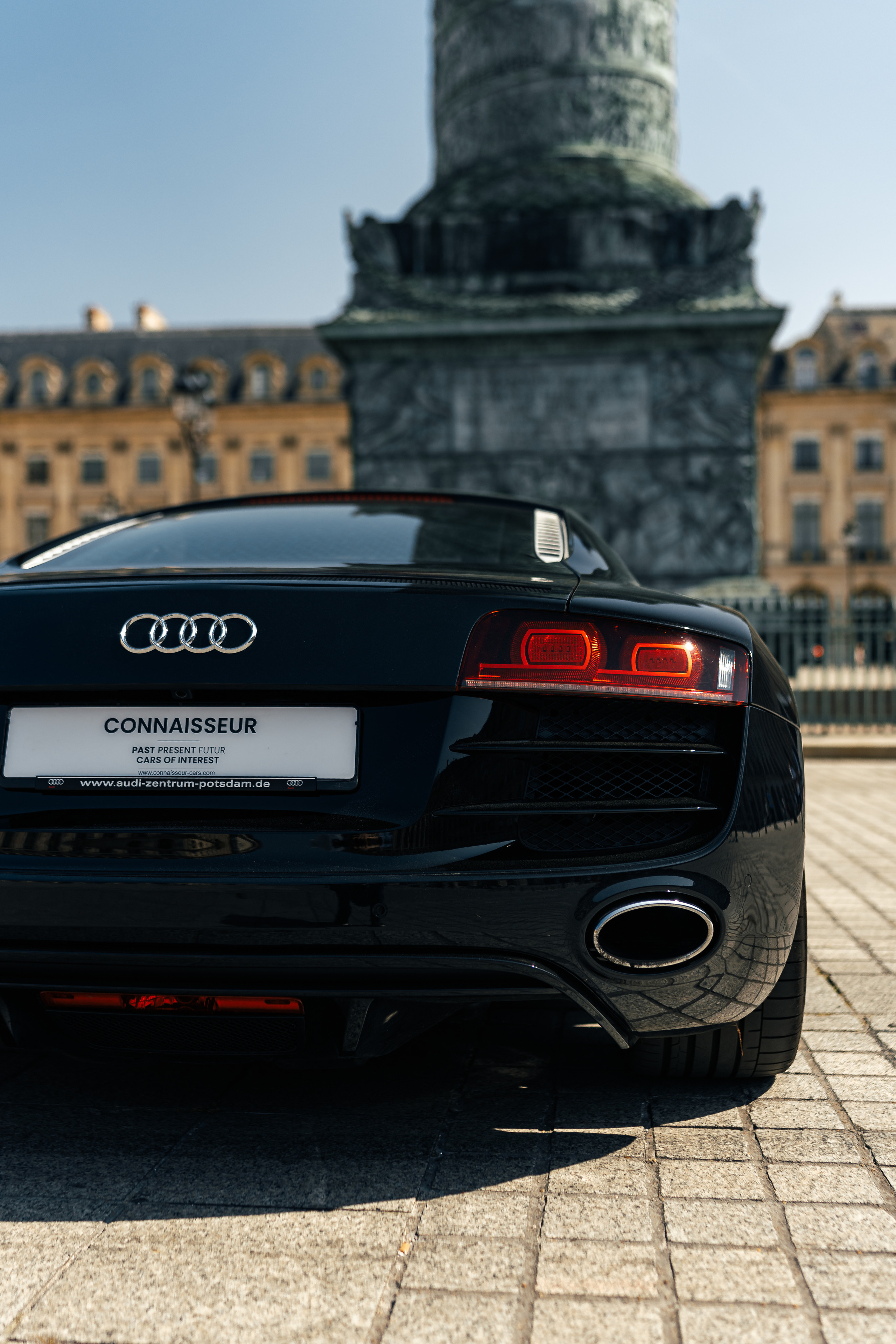Audi R8 V10. Photographer in Paris — Vitalii Motruk