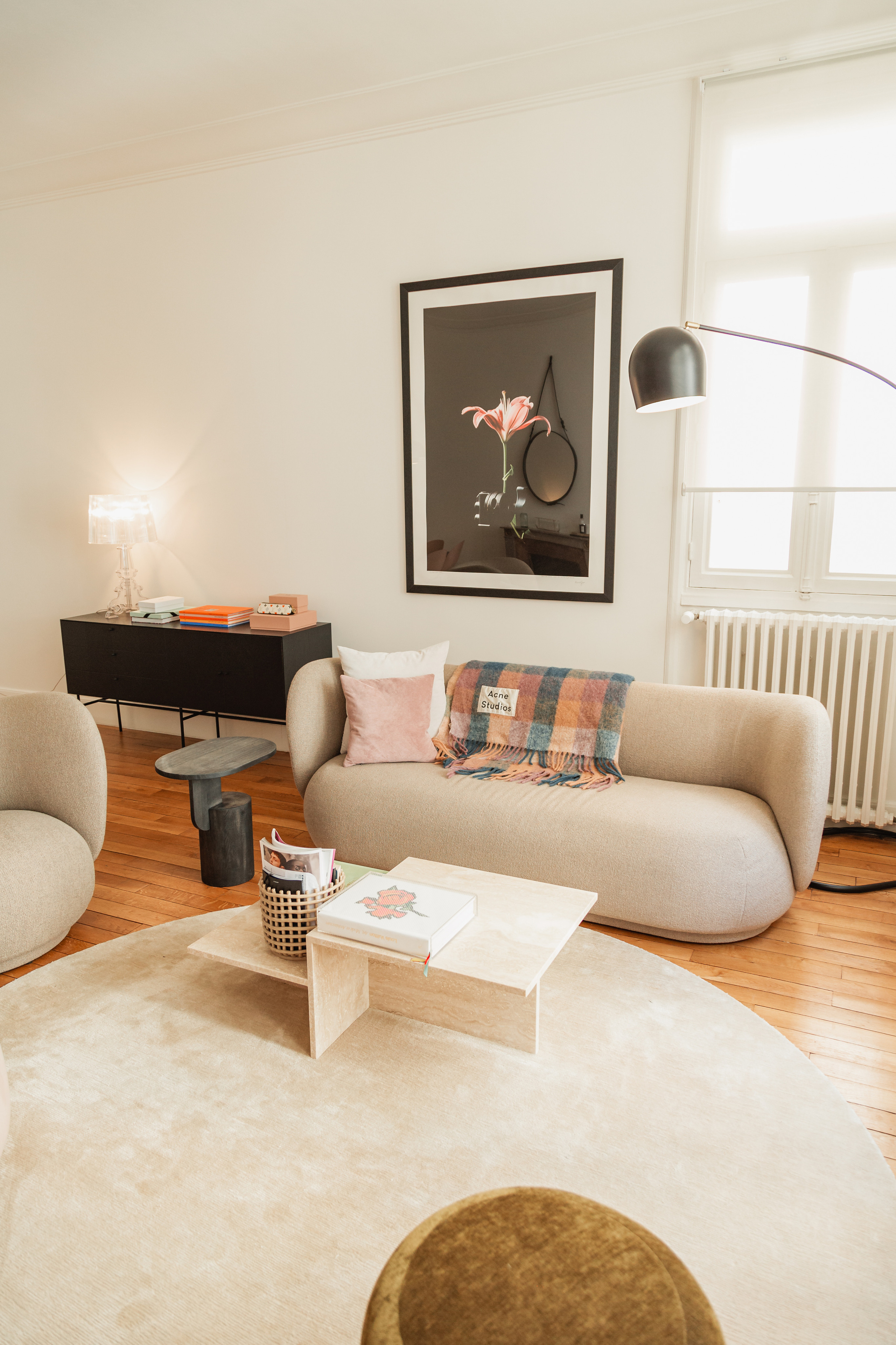 Appartement. Photographe de voitures à Paris — Vitalii Motruk