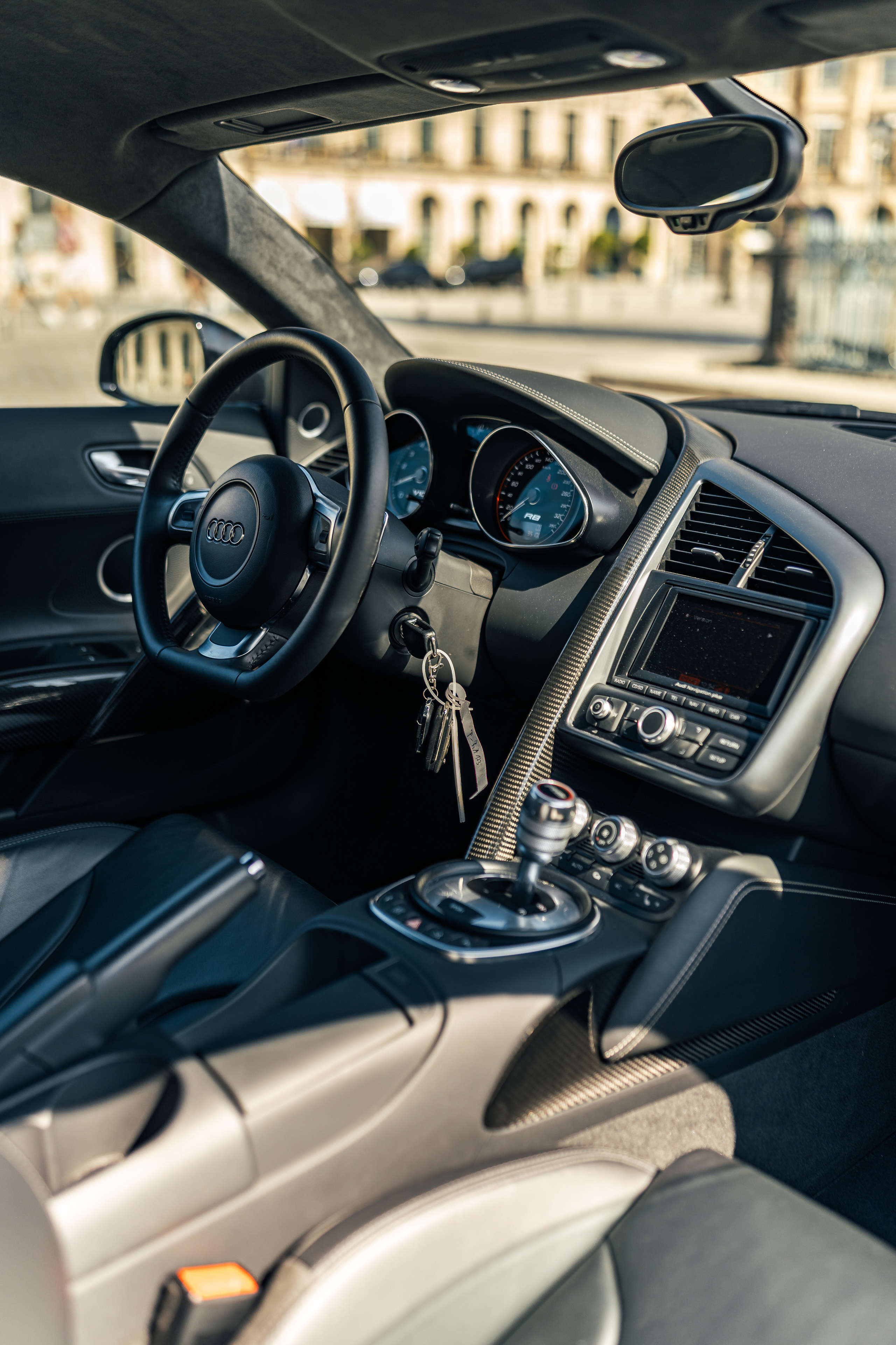 Audi R8 V10. Photographer in Paris — Vitalii Motruk