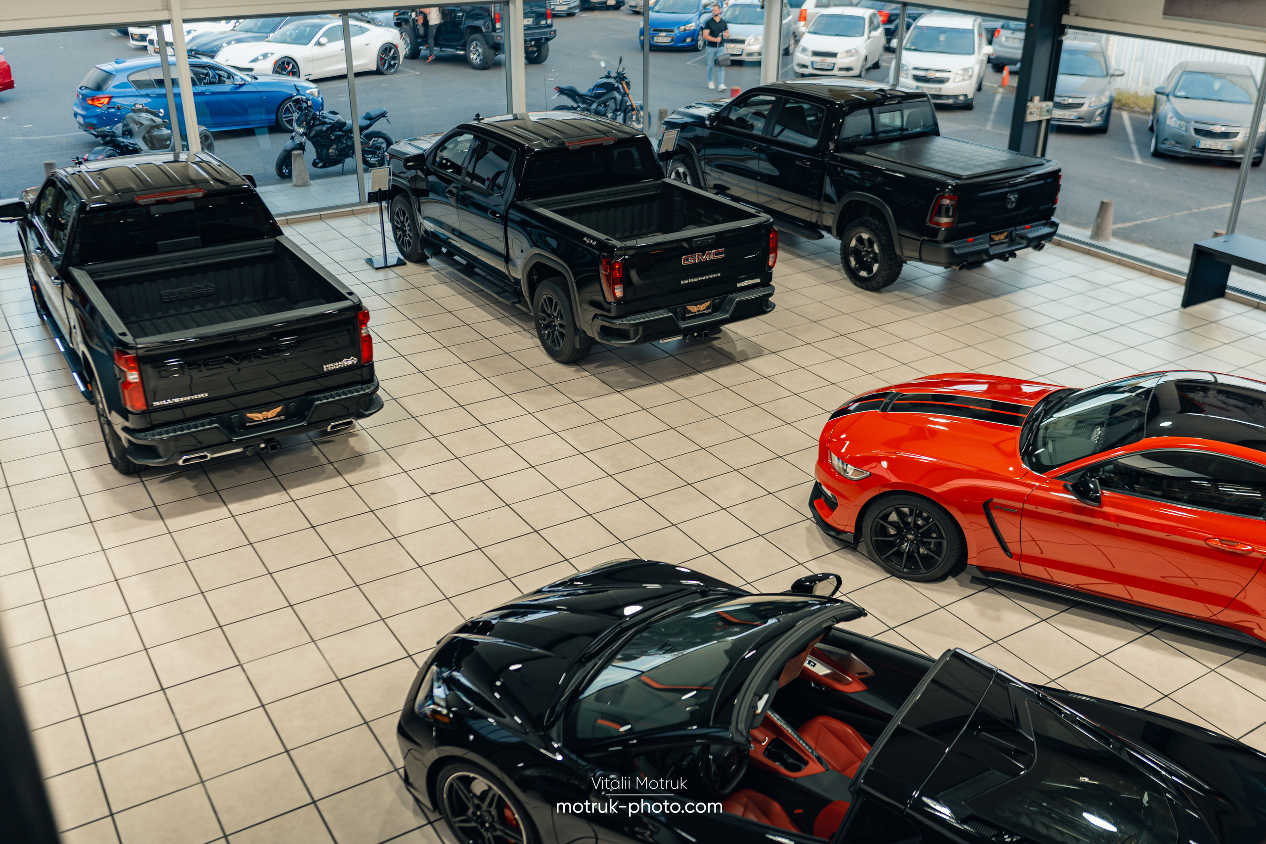 Rassemblement Passion Automobiles. Photographe de voitures à Paris — Vitalii Motruk