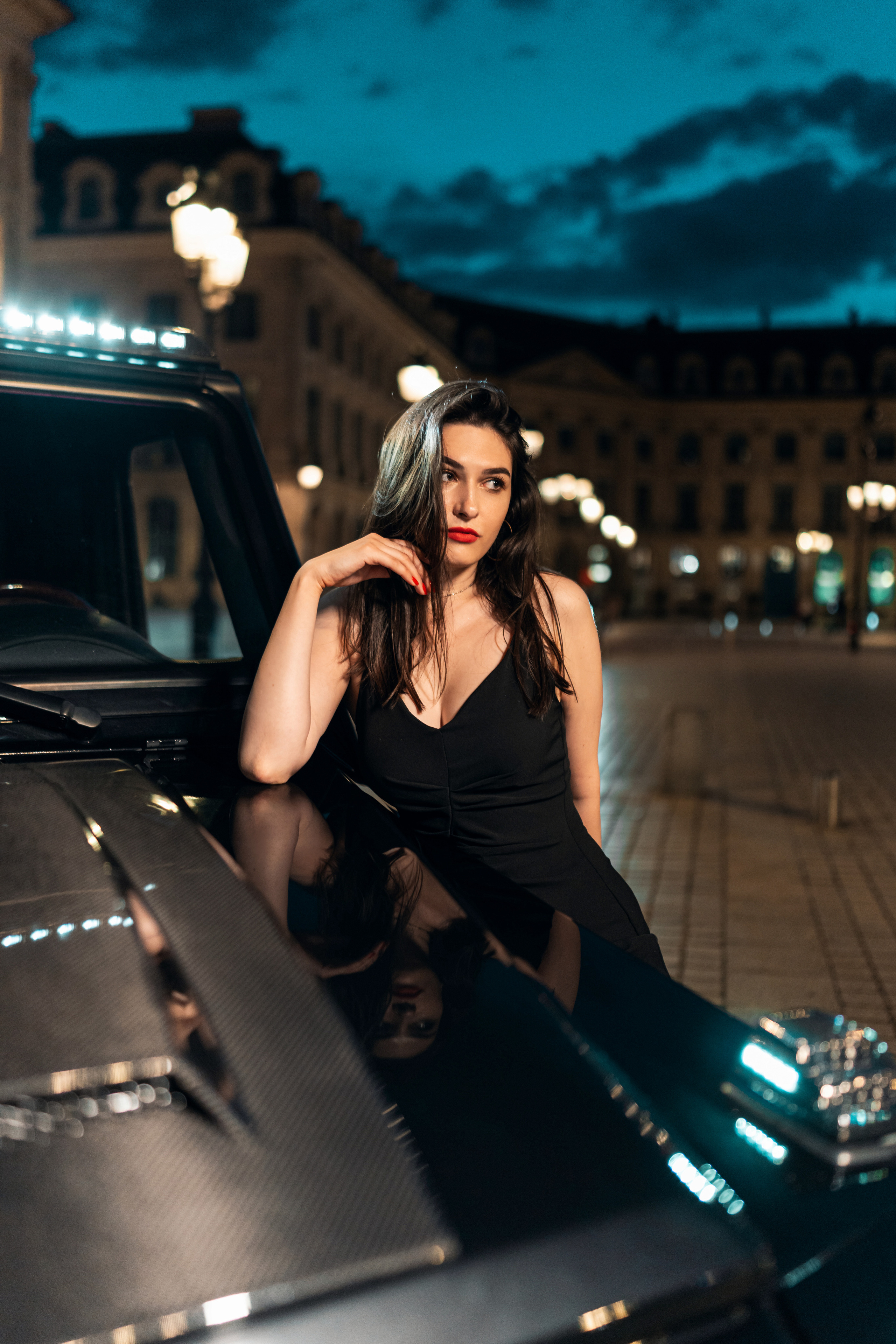 Nataliia x Mercedes Gelandewagen. Photographer in Paris — Vitalii Motruk