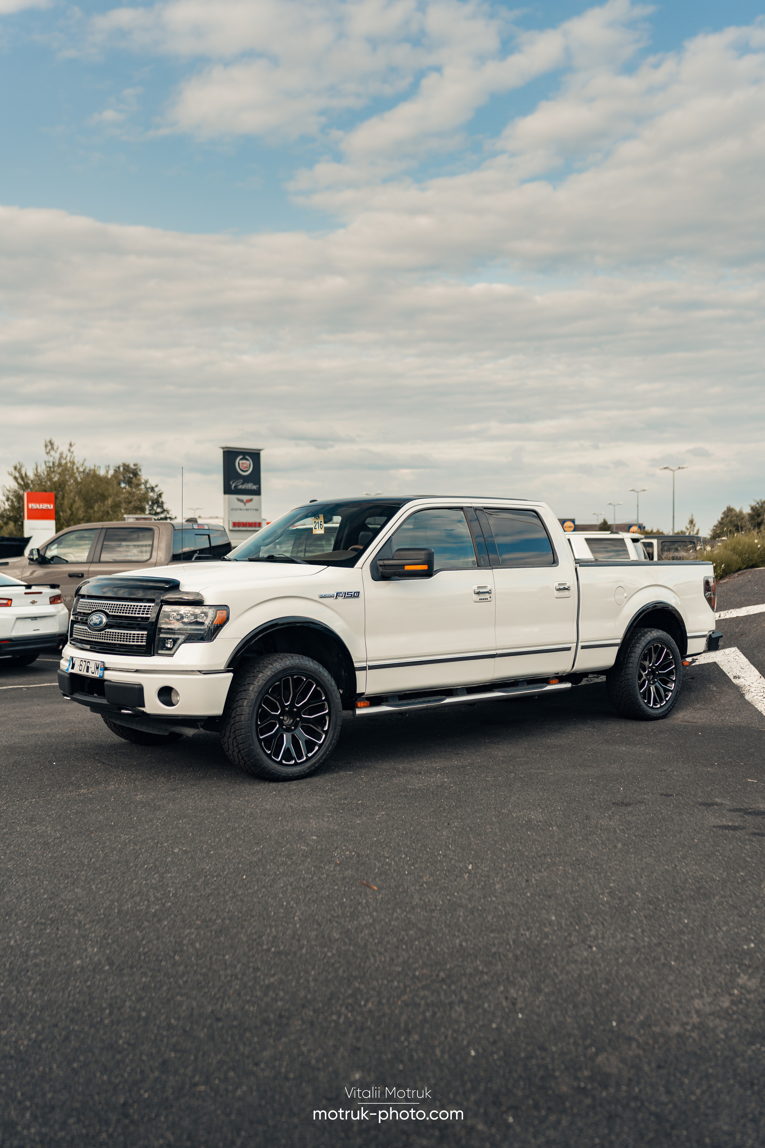 Rassemblement Passion Automobiles. Photographe de voitures à Paris — Vitalii Motruk