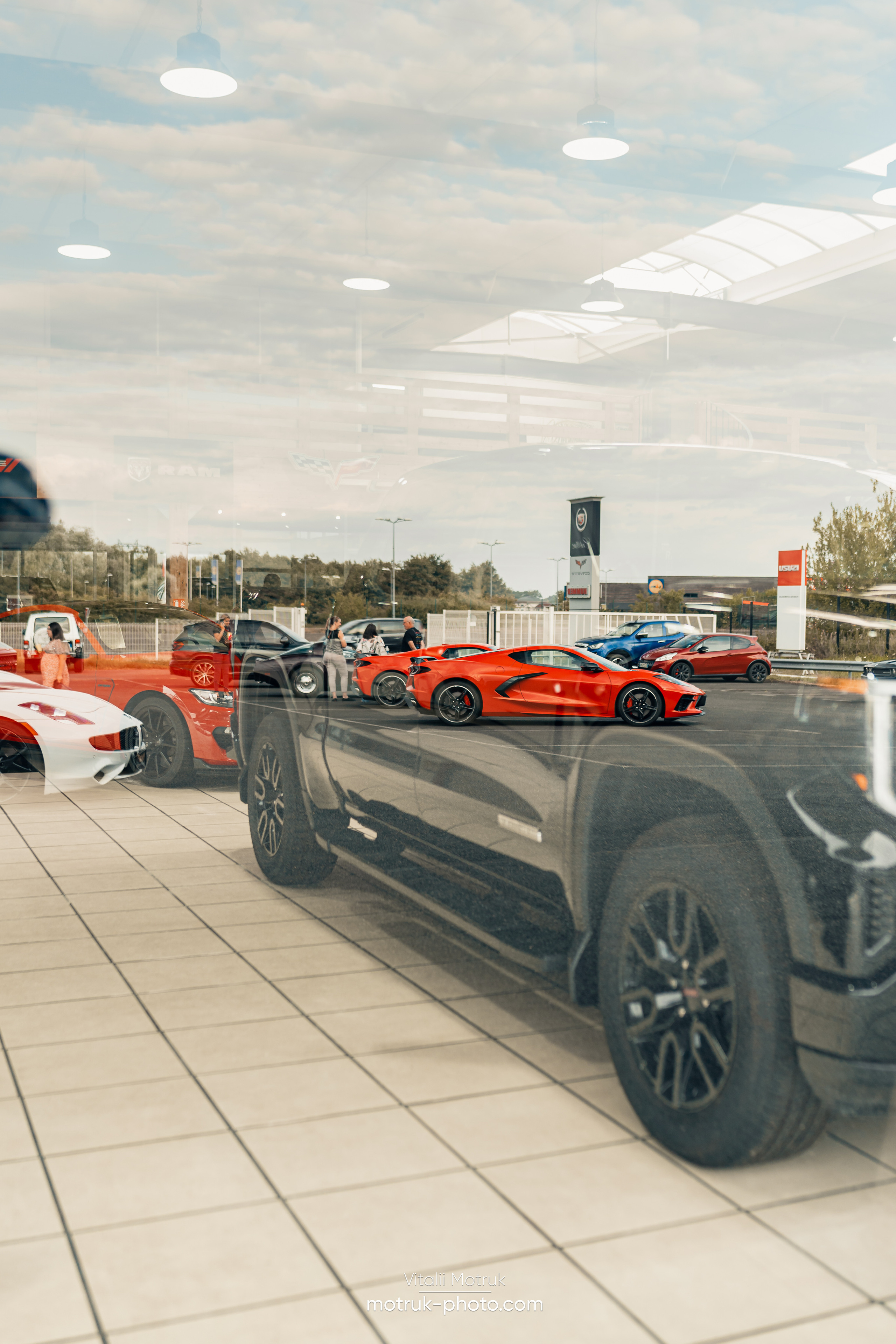 Rassemblement Passion Automobiles. Photographe de voitures à Paris — Vitalii Motruk