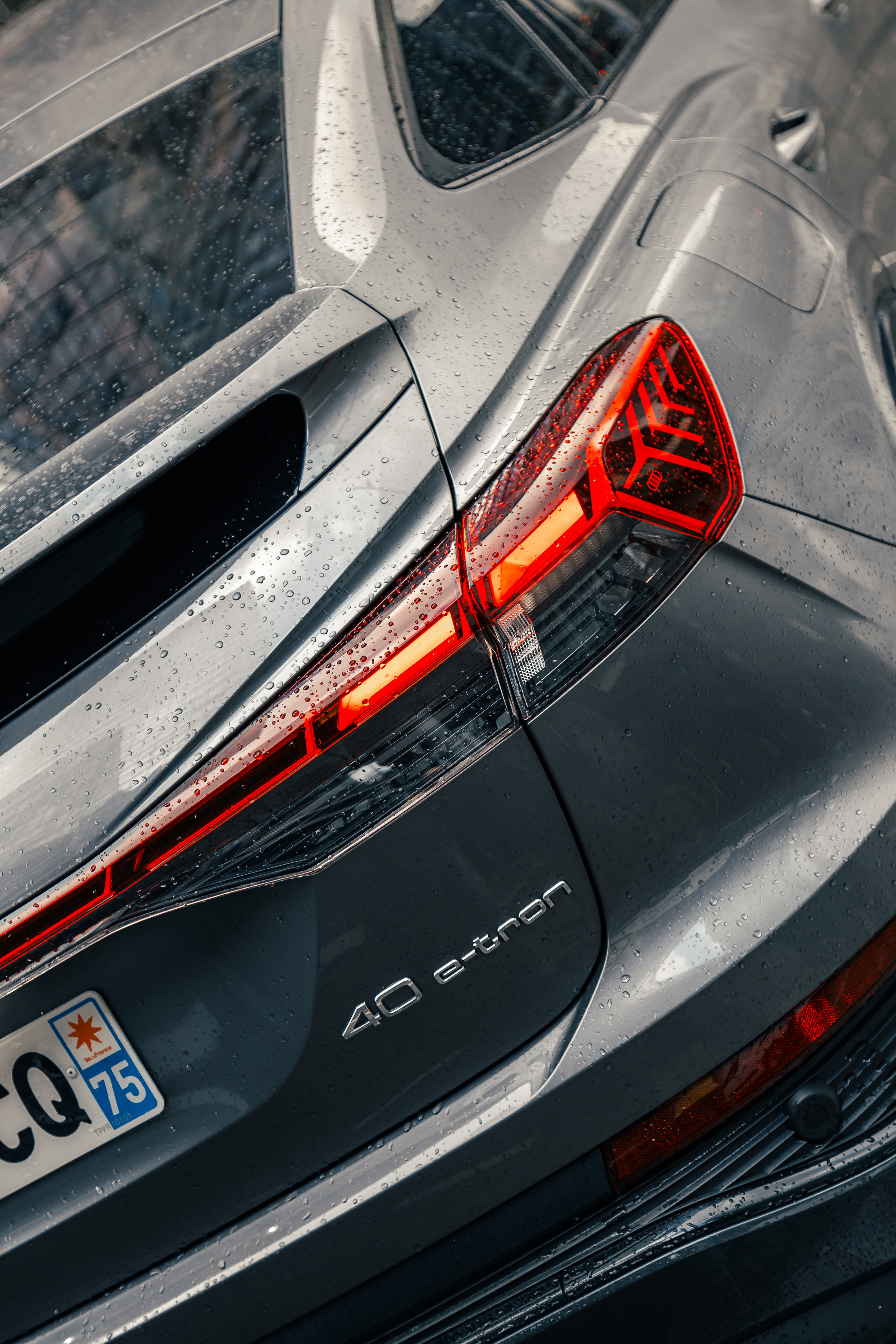 Audi Q4 E-Tron. Photographe de voitures à Paris — Vitalii Motruk