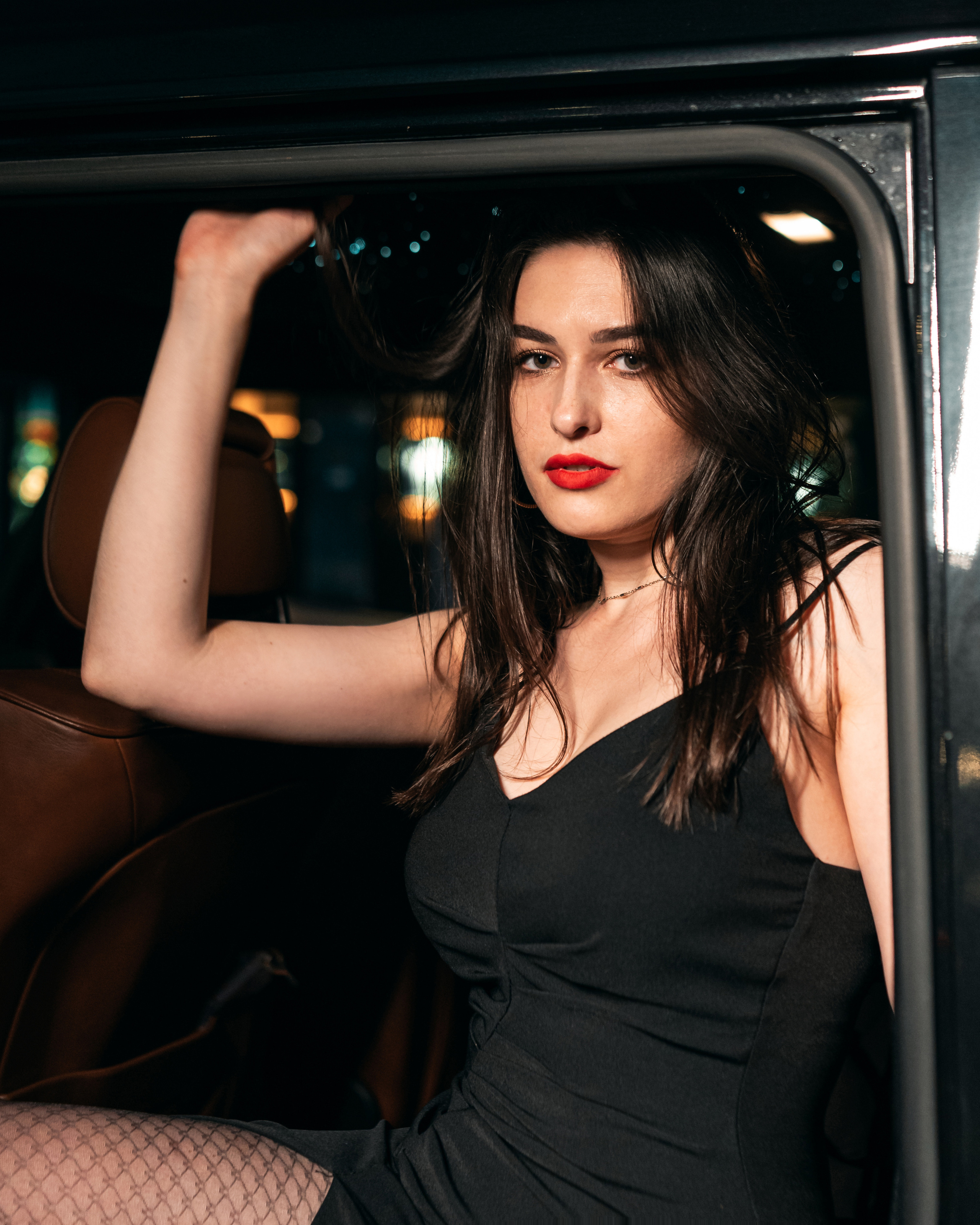 Nataliia x Mercedes Gelandewagen. Photographer in Paris — Vitalii Motruk