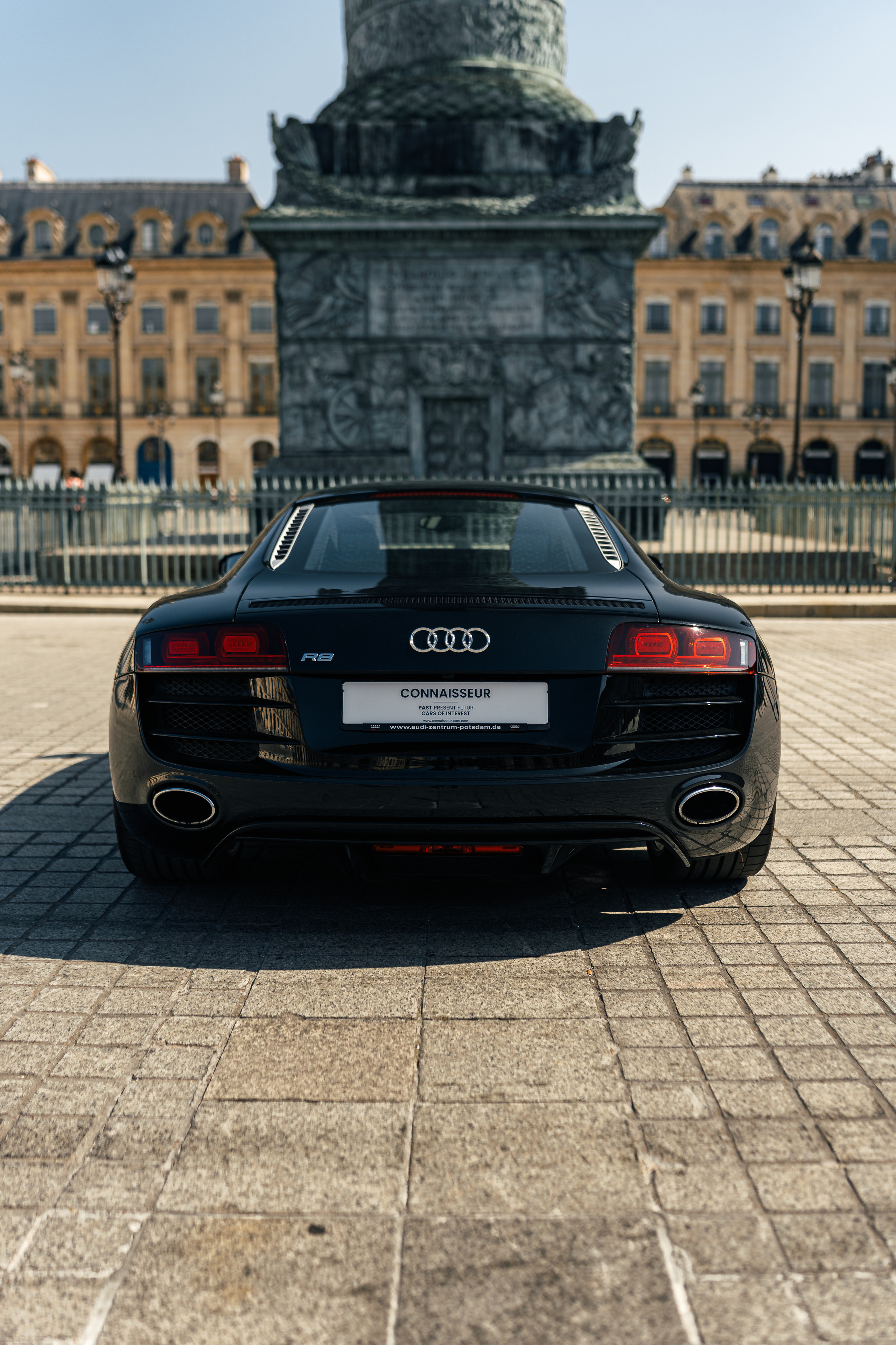Audi R8 V10. Photographer in Paris — Vitalii Motruk