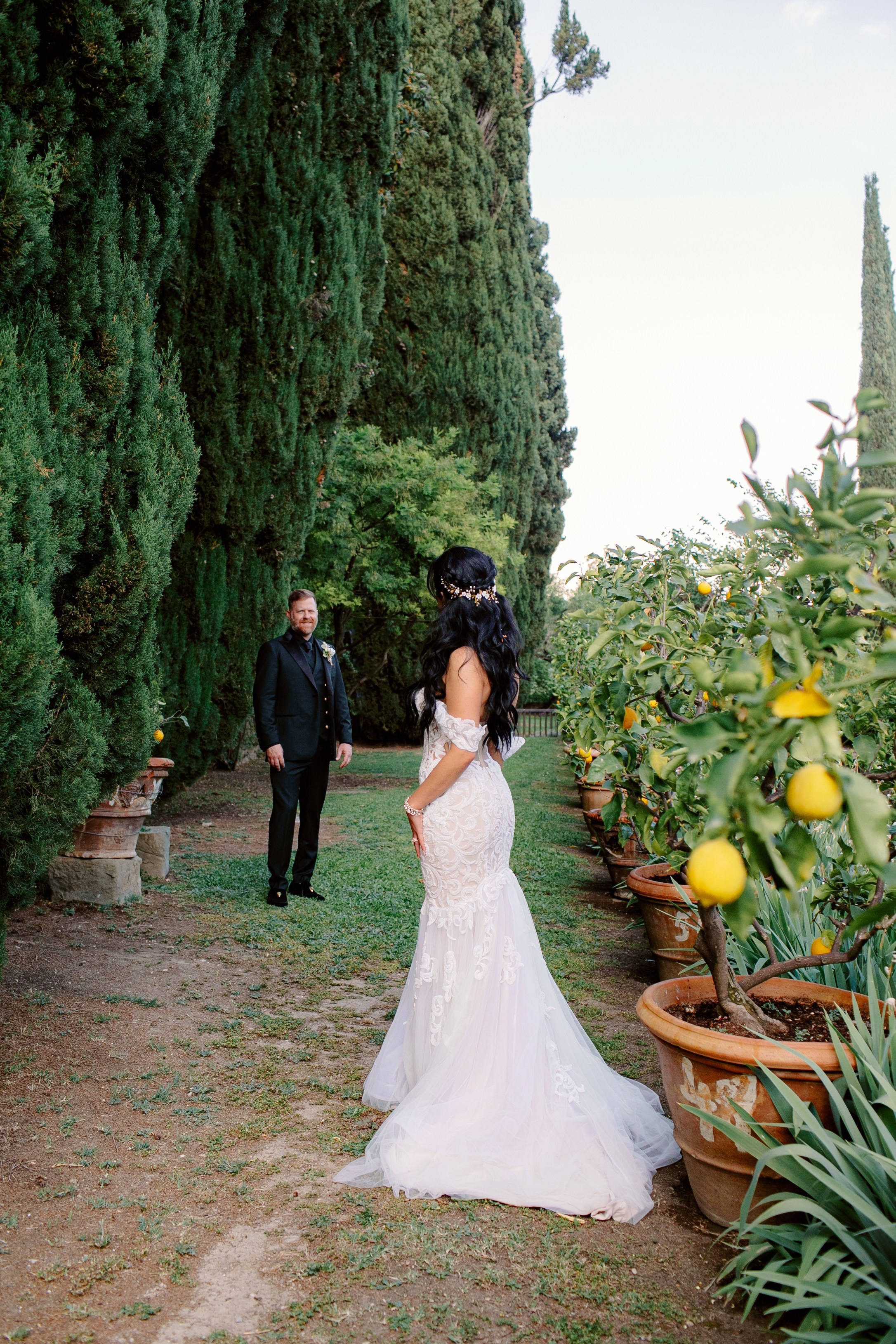 Tuscany Castello di Montegufoni wedding. Iurkovski PHOTOGRAPHY in Europe. Luxury destination weddings and events