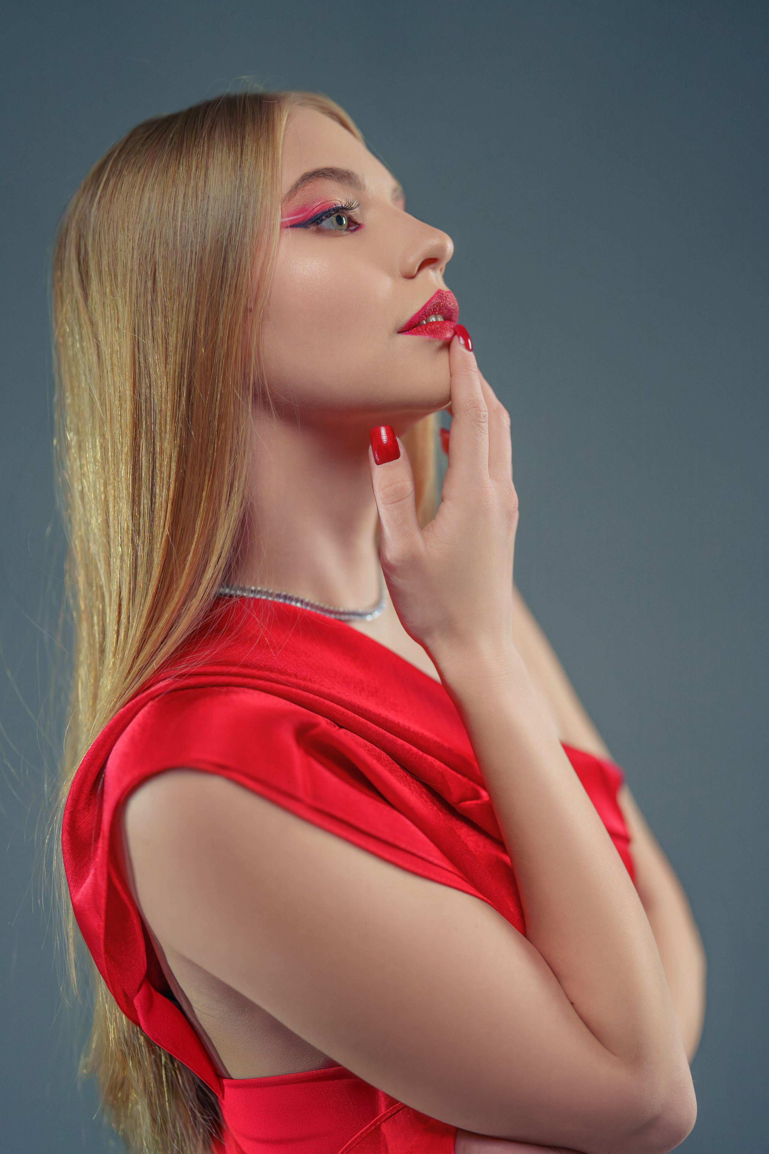 Minimal Luxury. Nifty photography — коммерческий и портретный фотограф в Ташкенте. Студийная и выездная съёмка