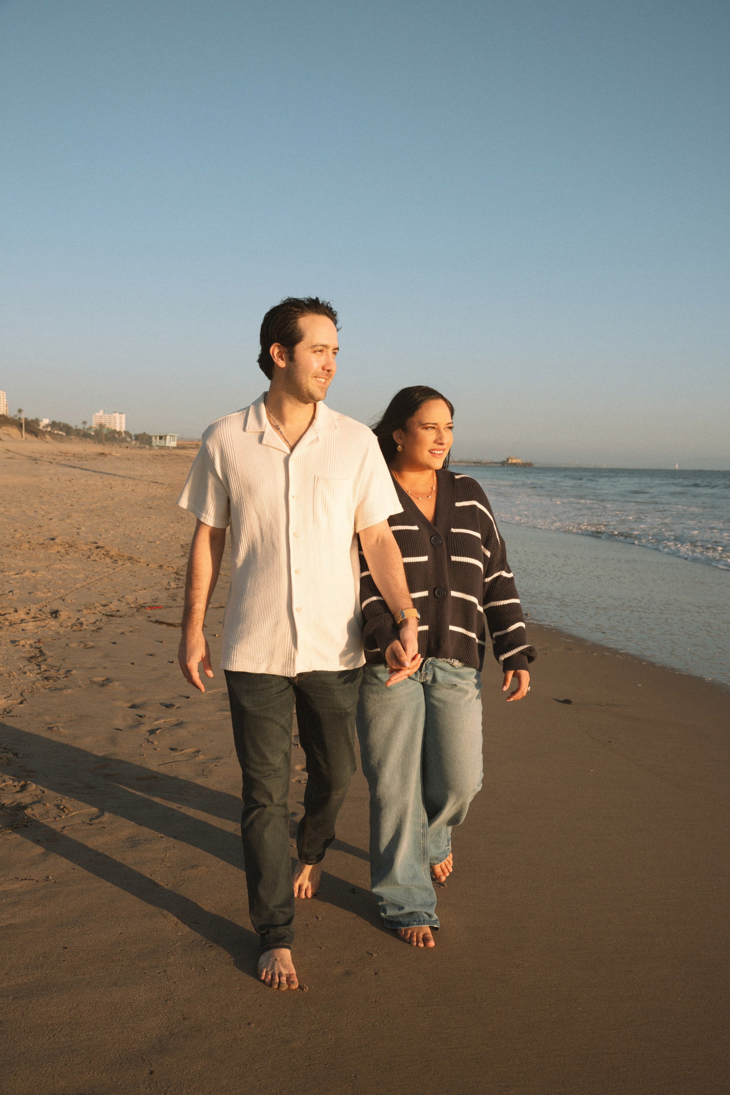Santa Monica Family photographer. Los Angeles family photographer. Family photography. Family photoshoot. Maternity photoshoot. Beach family photoshoot. Home family photoshoot. Maternity beach photoshoot. Family holiday photoshoot. Family photographer. Photographer for families