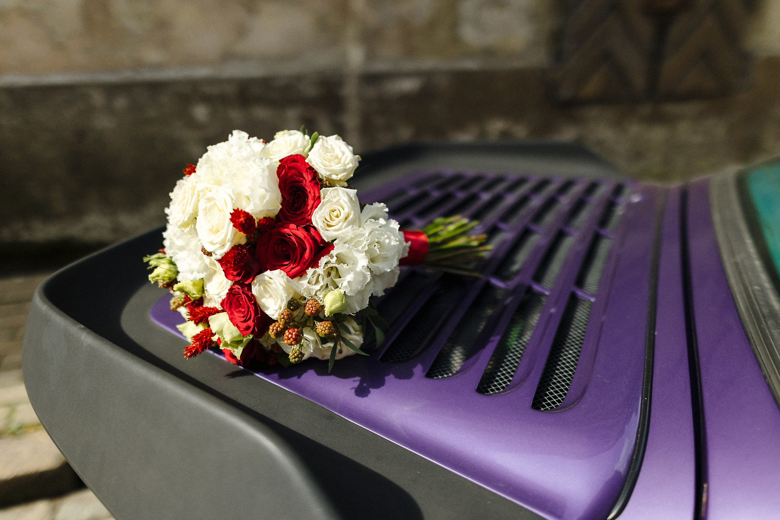 Фотосессия на 10-летний юбилей свадьбы — церковь и природа. Евгений Тимофеев | Свадебный и контент-фотограф и видеограф в Риге