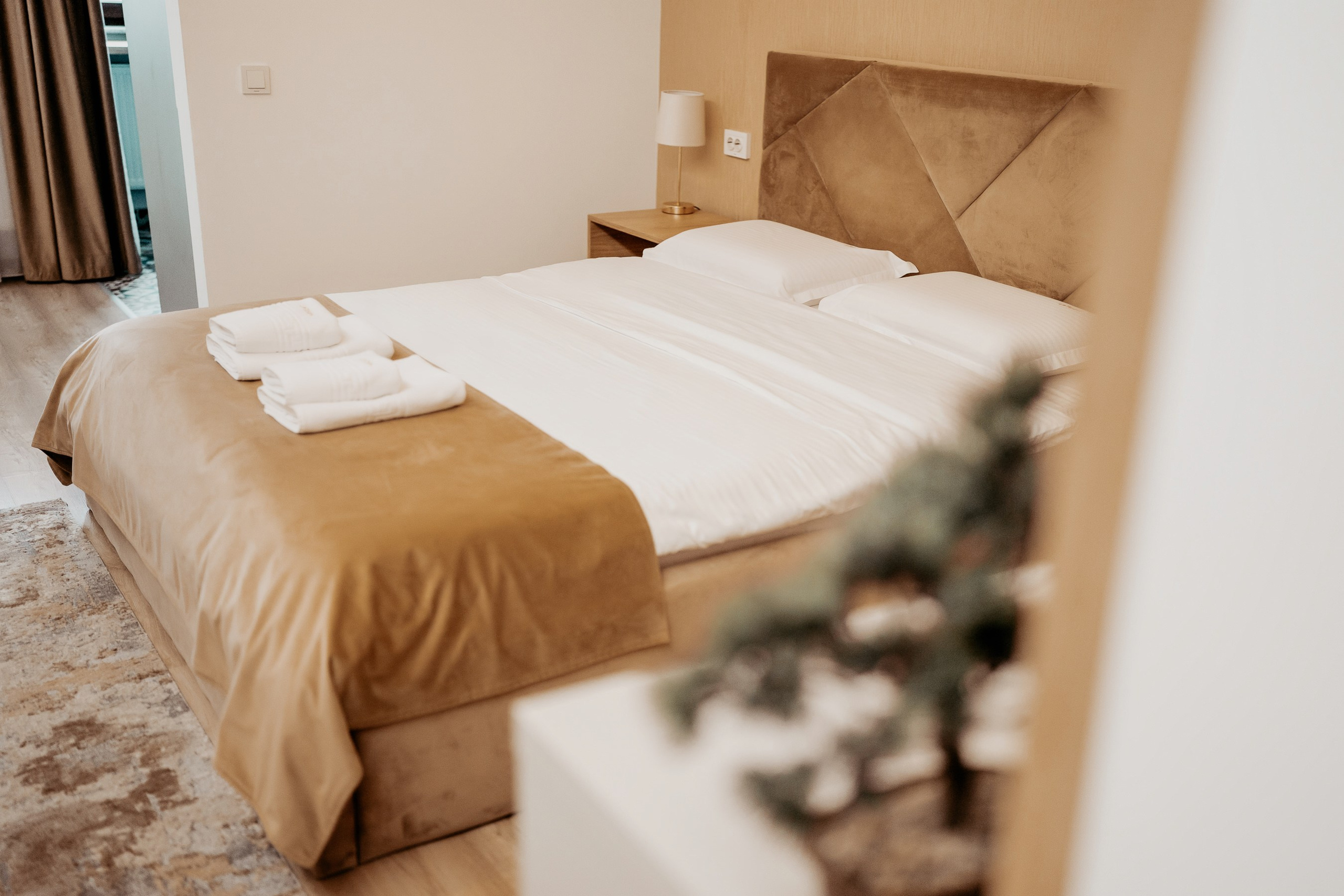 UpTowers - Imobiliare