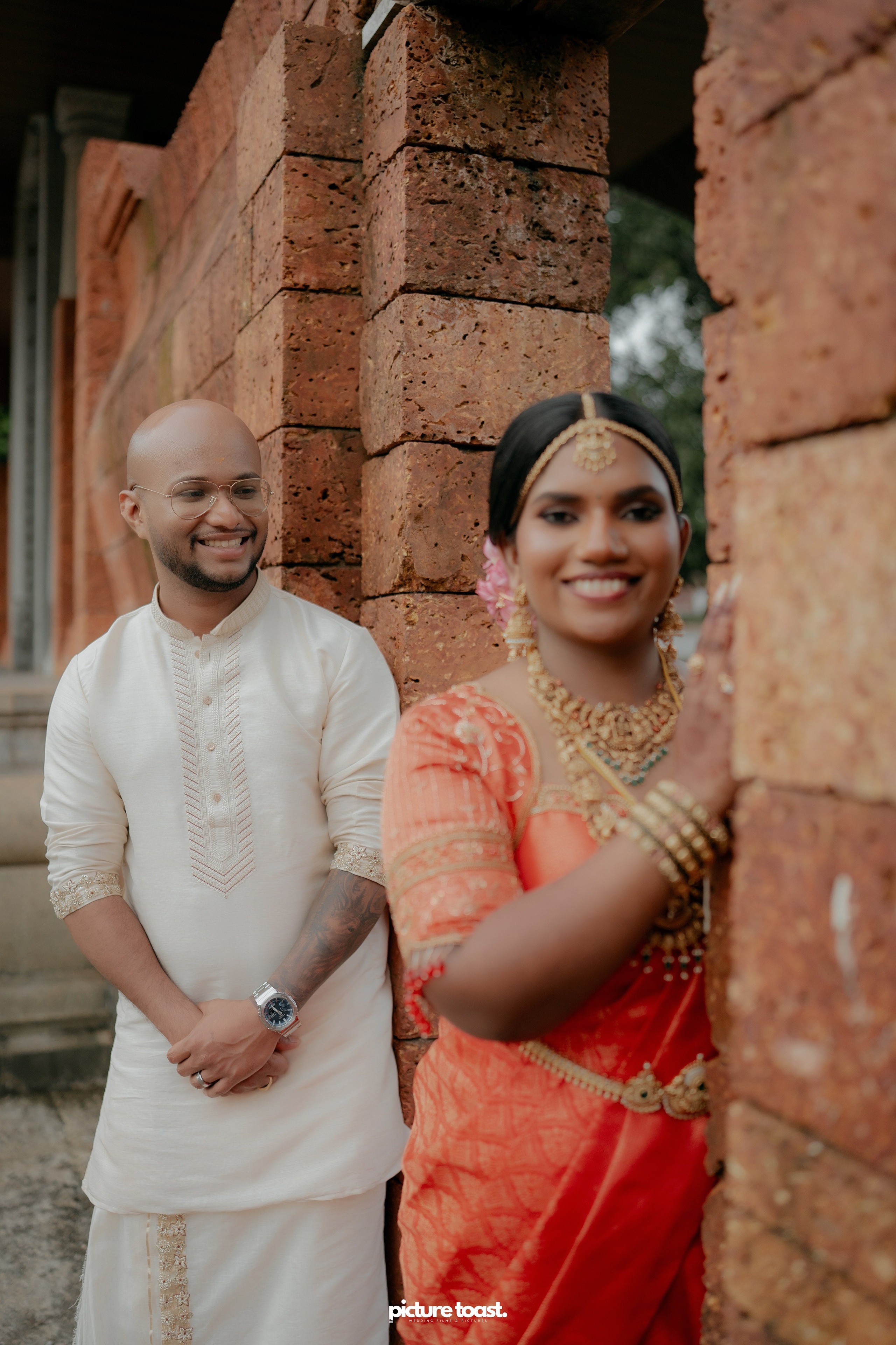 Traditional Kerala Hindu Wedding Ft. Anusree & Vishnu. Fine art Wedding Photographers in India & Canada