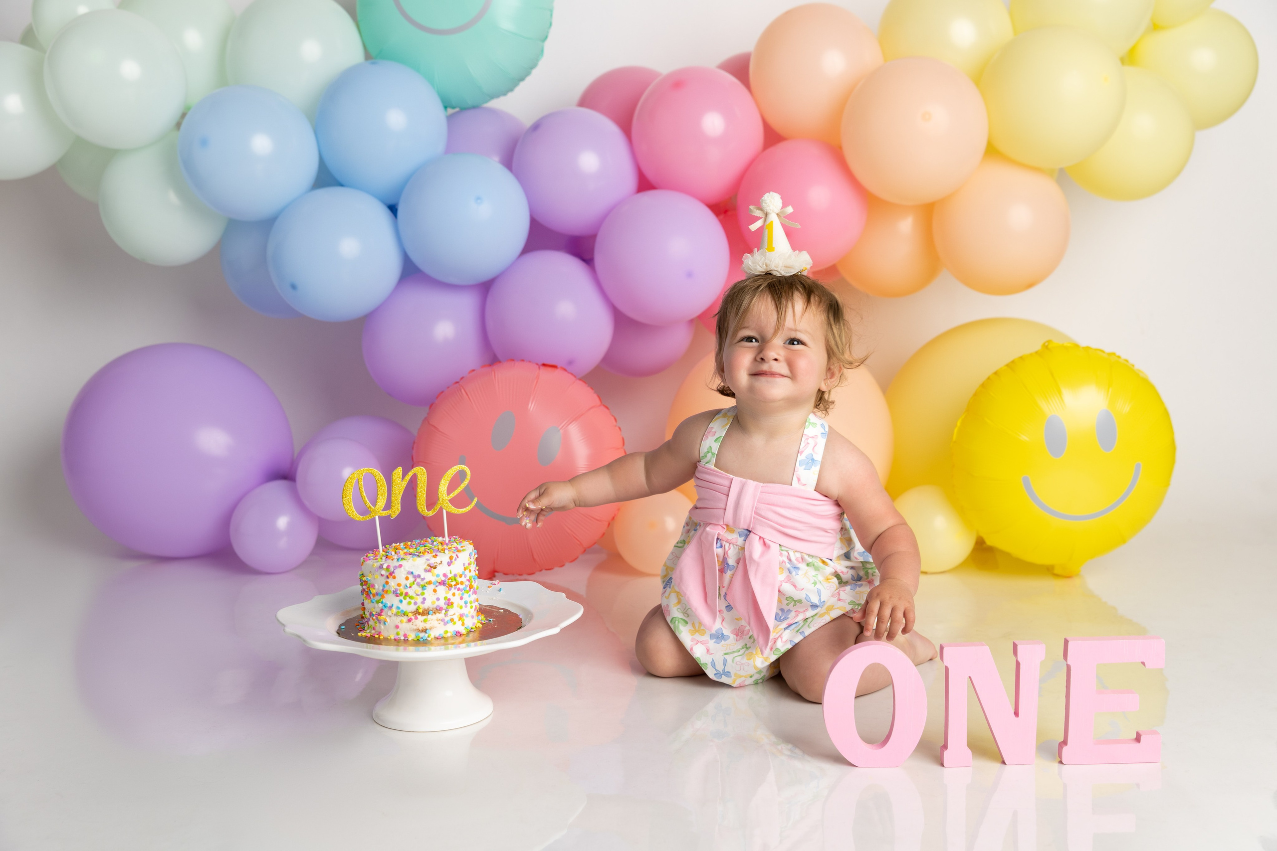Smash cake photo session in Miami. Miami Family and Event Photographer